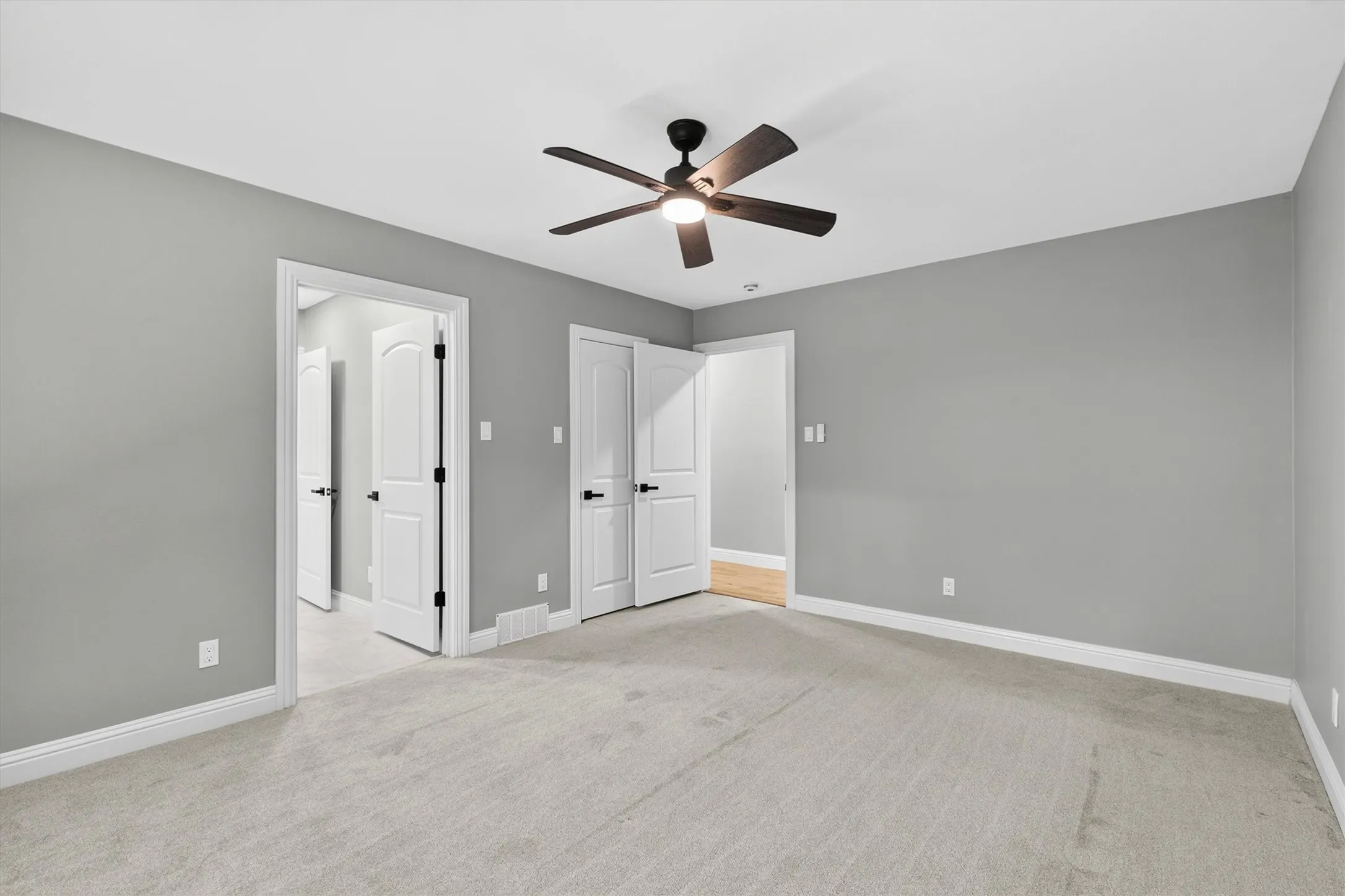 Single Family Residence For Rent in Dallas County , 11752 Valleydale Drive, Dallas, Texas 75230, 6 Bedroom, 5 Bathroom, 2 Garage spaces, 5,271 Sqft, built in 1956, mls#21390982, Real Estate Agent in Dallas, Homes For Rent in Dallas county, Homes For Rent in Dallas, Realtor in Dallas Texas, Real Estate Brokerage Independent Realty Texas, Luminita Cordes Realtor