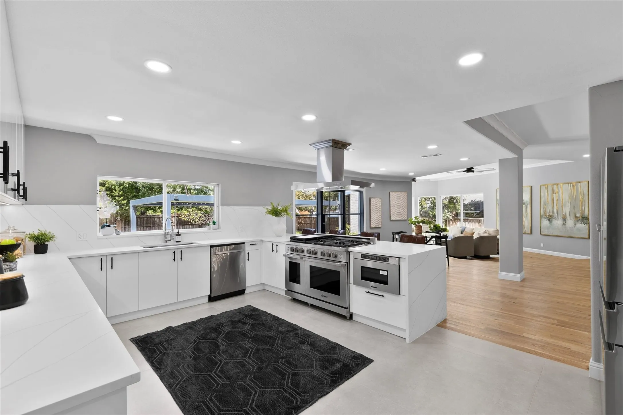 Single Family Residence For Rent in Dallas County , 11752 Valleydale Drive, Dallas, Texas 75230, 6 Bedroom, 5 Bathroom, 2 Garage spaces, 5,271 Sqft, built in 1956, mls#21390982, Real Estate Agent in Dallas, Homes For Rent in Dallas county, Homes For Rent in Dallas, Realtor in Dallas Texas, Real Estate Brokerage Independent Realty Texas, Luminita Cordes Realtor