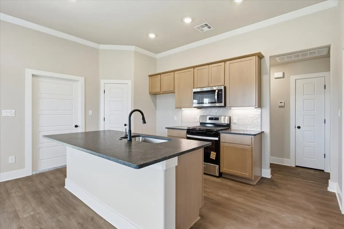 Single Family Residence For Sale in Grayson County , 4218 Hummingbird Drive, Sherman, Texas 75092, 4 Bedroom, 2 Bathroom, 2 Garage spaces, 1,600 Sqft, built in 2026, mls#21390985, Real Estate Agent in Sherman, Homes For Sale in Grayson county, Homes For Sale in Sherman, Realtor in Sherman Texas, Real Estate Brokerage Independent Realty Texas, Luminita Cordes Realtor