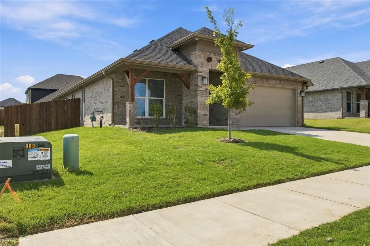 Single Family Residence For Sale in Grayson County , 4218 Hummingbird Drive, Sherman, Texas 75092, 4 Bedroom, 2 Bathroom, 2 Garage spaces, 1,600 Sqft, built in 2026, mls#21390985, Real Estate Agent in Sherman, Homes For Sale in Grayson county, Homes For Sale in Sherman, Realtor in Sherman Texas, Real Estate Brokerage Independent Realty Texas, Luminita Cordes Realtor