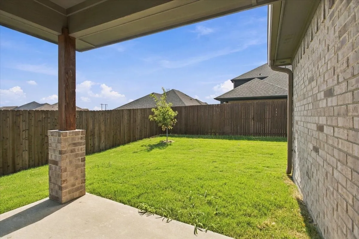 Single Family Residence For Sale in Grayson County , 4218 Hummingbird Drive, Sherman, Texas 75092, 4 Bedroom, 2 Bathroom, 2 Garage spaces, 1,600 Sqft, built in 2026, mls#21390985, Real Estate Agent in Sherman, Homes For Sale in Grayson county, Homes For Sale in Sherman, Realtor in Sherman Texas, Real Estate Brokerage Independent Realty Texas, Luminita Cordes Realtor