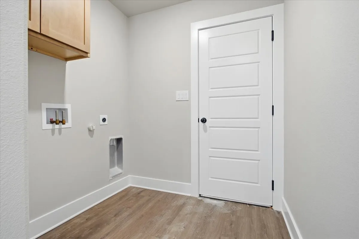 Single Family Residence For Sale in Grayson County , 4218 Hummingbird Drive, Sherman, Texas 75092, 4 Bedroom, 2 Bathroom, 2 Garage spaces, 1,600 Sqft, built in 2026, mls#21390985, Real Estate Agent in Sherman, Homes For Sale in Grayson county, Homes For Sale in Sherman, Realtor in Sherman Texas, Real Estate Brokerage Independent Realty Texas, Luminita Cordes Realtor