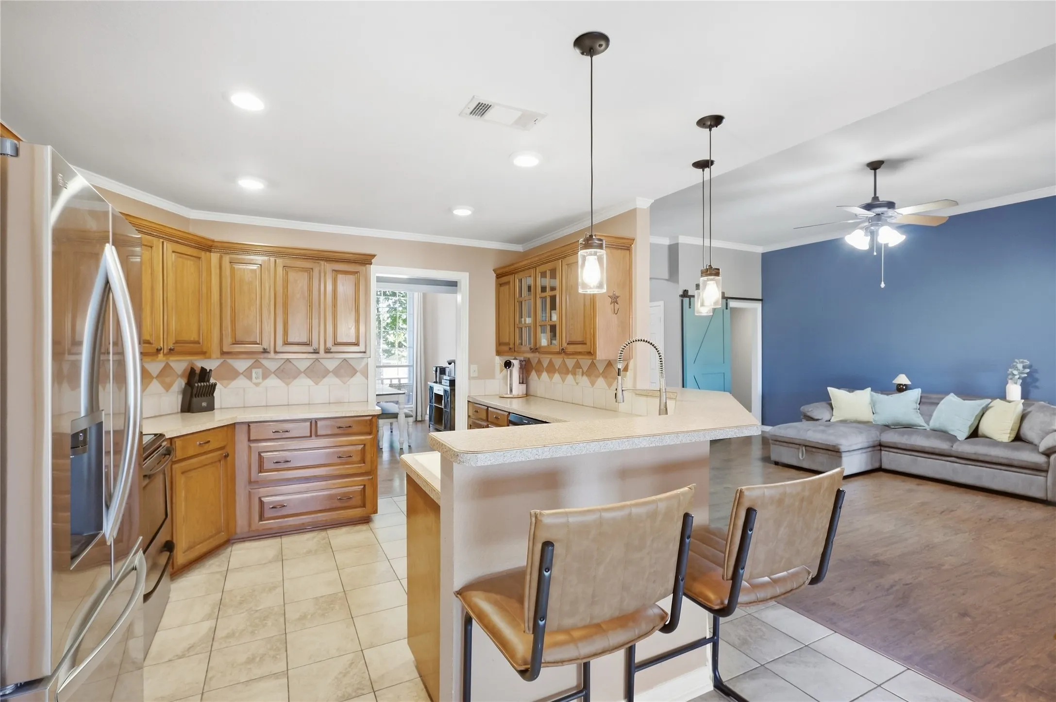 Single Family Residence For Sale in Kaufman County , 11151 County Road 213, Forney, Texas 75126, 4 Bedroom, 2 Bathroom, Garage spaces, 2,308 Sqft, built in 2003, mls#21380729, Real Estate Agent in Forney, Homes For Sale in Kaufman county, Homes For Sale in Forney, Realtor in Forney Texas, Real Estate Brokerage Independent Realty Texas, Luminita Cordes Realtor