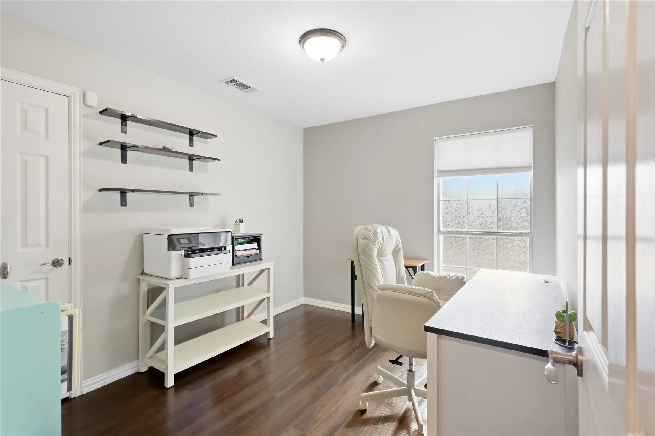 Single Family Residence For Sale in Kaufman County , 11151 County Road 213, Forney, Texas 75126, 4 Bedroom, 2 Bathroom, Garage spaces, 2,308 Sqft, built in 2003, mls#21380729, Real Estate Agent in Forney, Homes For Sale in Kaufman county, Homes For Sale in Forney, Realtor in Forney Texas, Real Estate Brokerage Independent Realty Texas, Luminita Cordes Realtor