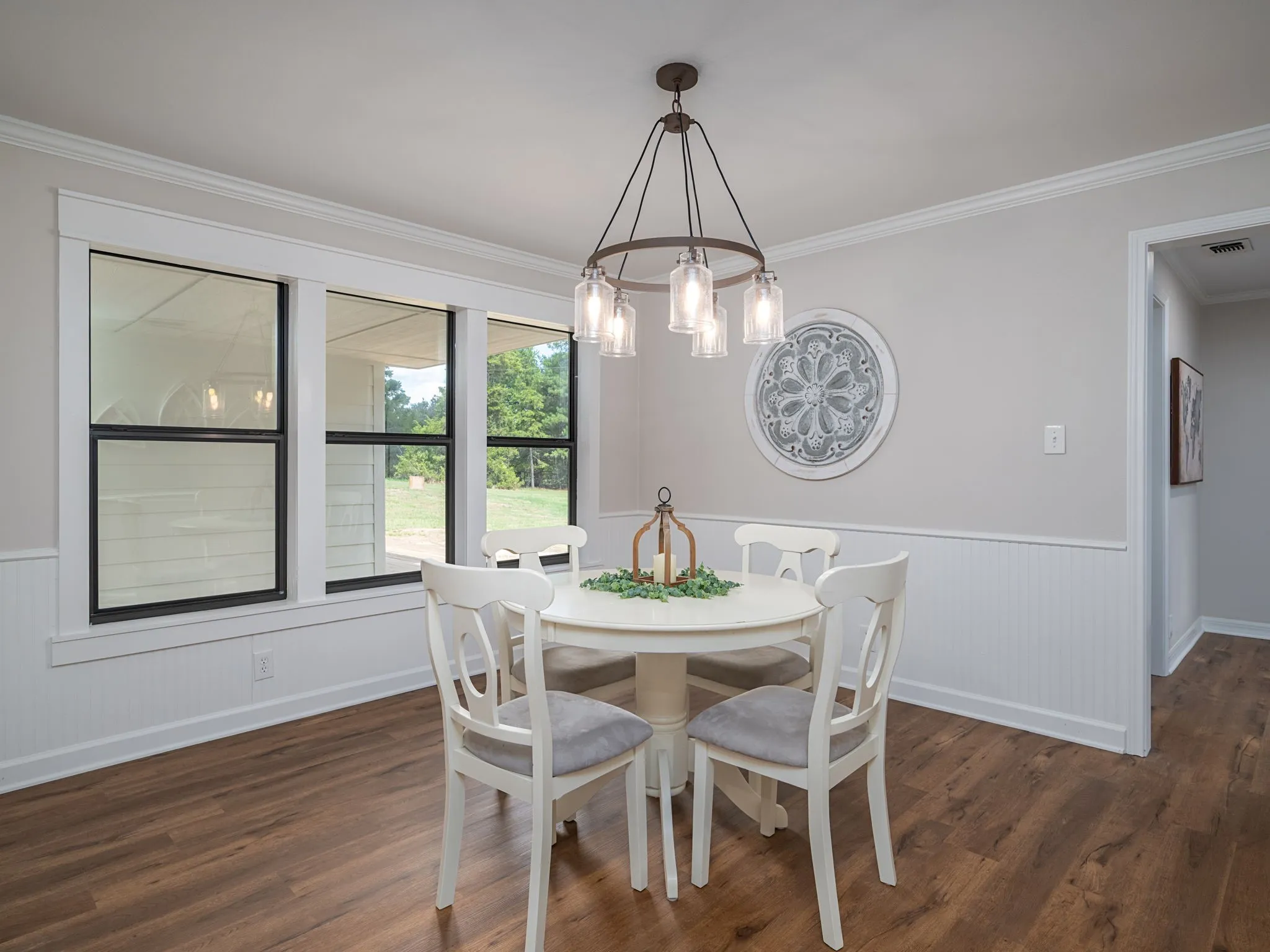 Single Family Residence For Sale in Wood County , 1841 E US Highway 80, Mineola, Texas 75773, 4 Bedroom, 3 Bathroom, 4 Garage spaces, 2,682 Sqft, built in 2005, mls#21387783, Real Estate Agent in Mineola, Homes For Sale in Wood county, Homes For Sale in Mineola, Realtor in Mineola Texas, Real Estate Brokerage Independent Realty Texas, Luminita Cordes Realtor