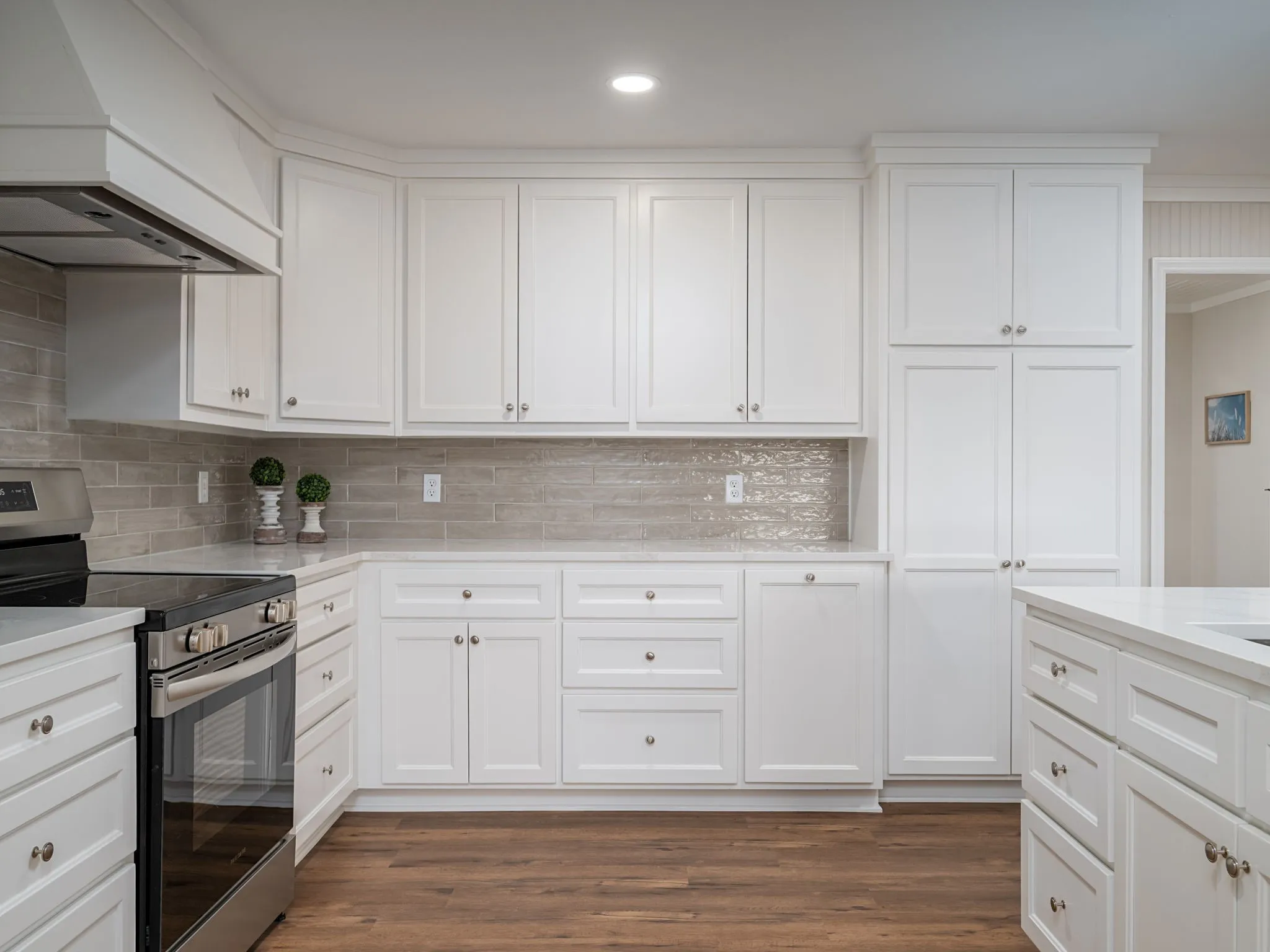 Single Family Residence For Sale in Wood County , 1841 E US Highway 80, Mineola, Texas 75773, 4 Bedroom, 3 Bathroom, 4 Garage spaces, 2,682 Sqft, built in 2005, mls#21387783, Real Estate Agent in Mineola, Homes For Sale in Wood county, Homes For Sale in Mineola, Realtor in Mineola Texas, Real Estate Brokerage Independent Realty Texas, Luminita Cordes Realtor