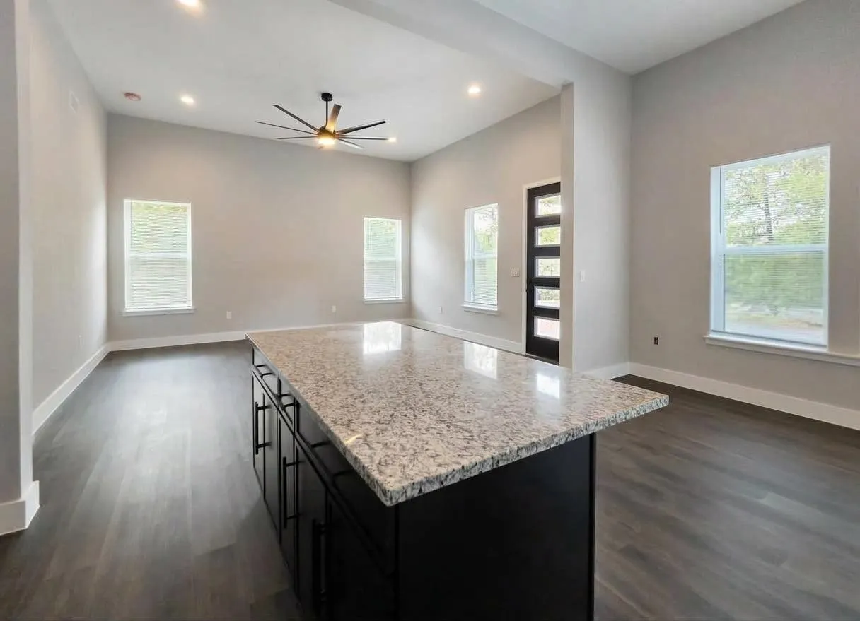 Single Family Residence For Sale in Henderson County , 4957 La Prada, Malakoff, Texas 75148, 3 Bedroom, 2 Bathroom, 1 Garage spaces, 1,550 Sqft, built in 2026, mls#21390993, Real Estate Agent in Malakoff, Homes For Sale in Henderson county, Homes For Sale in Malakoff, Realtor in Malakoff Texas, Real Estate Brokerage Independent Realty Texas, Luminita Cordes Realtor