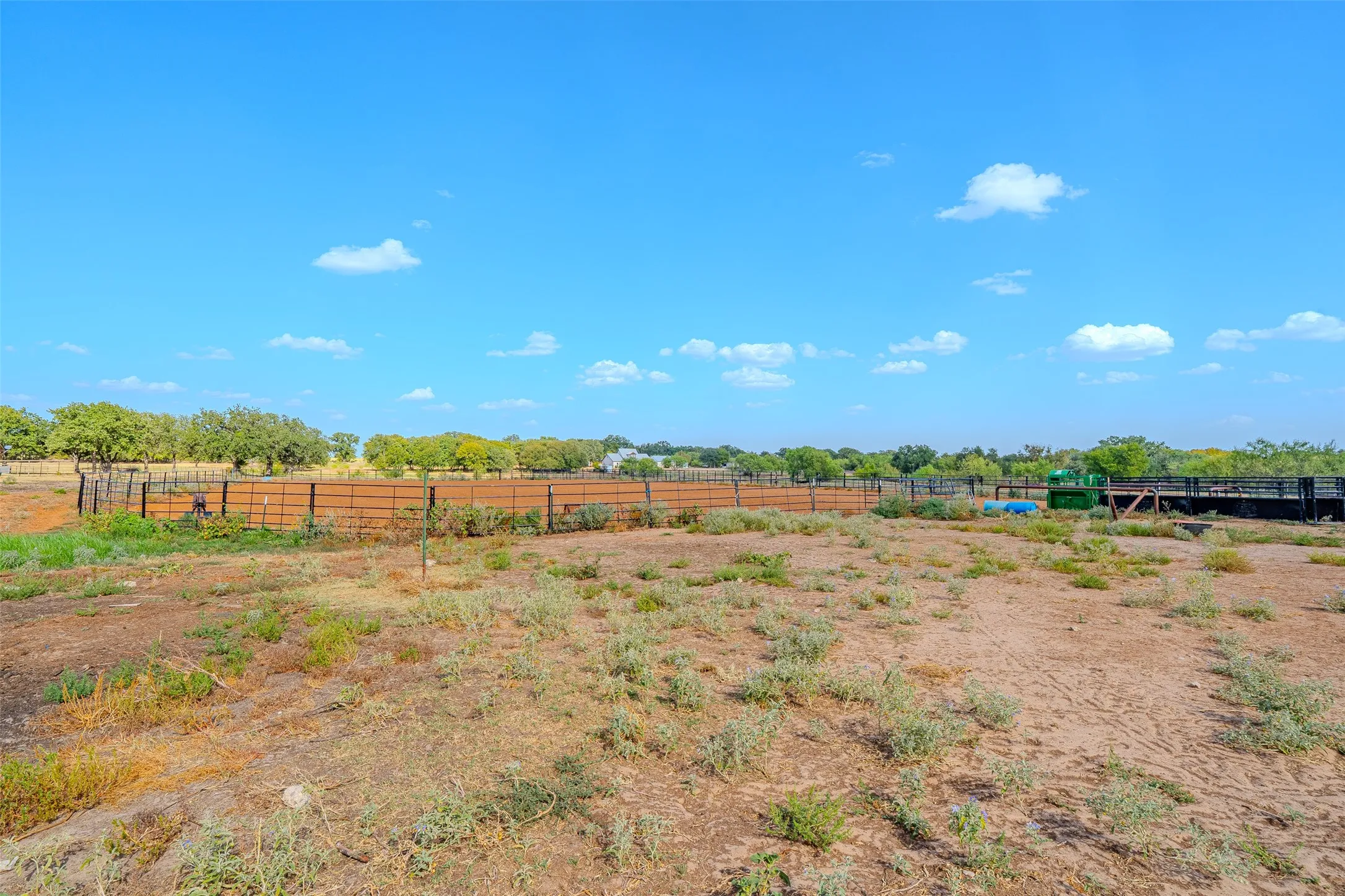 Single Family Residence For Sale in Hood County , 611 Billings Road, Tolar, Texas 76476, 4 Bedroom, 2 Bathroom, Garage spaces, 1,752 Sqft, built in 1983, mls#21390990, Real Estate Agent in Tolar, Homes For Sale in Hood county, Homes For Sale in Tolar, Realtor in Tolar Texas, Real Estate Brokerage Independent Realty Texas, Luminita Cordes Realtor