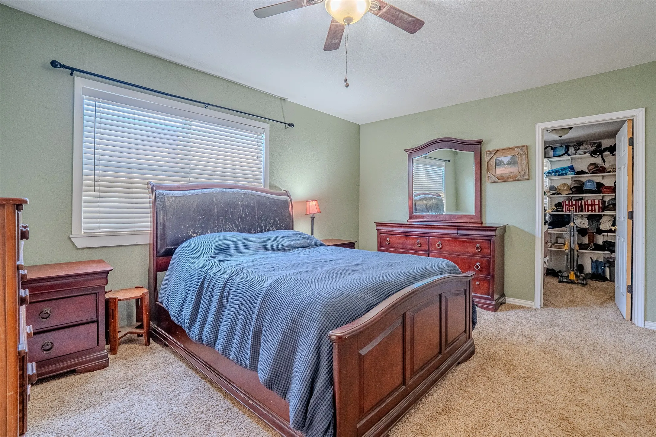 Single Family Residence For Sale in Hood County , 611 Billings Road, Tolar, Texas 76476, 4 Bedroom, 2 Bathroom, Garage spaces, 1,752 Sqft, built in 1983, mls#21390990, Real Estate Agent in Tolar, Homes For Sale in Hood county, Homes For Sale in Tolar, Realtor in Tolar Texas, Real Estate Brokerage Independent Realty Texas, Luminita Cordes Realtor