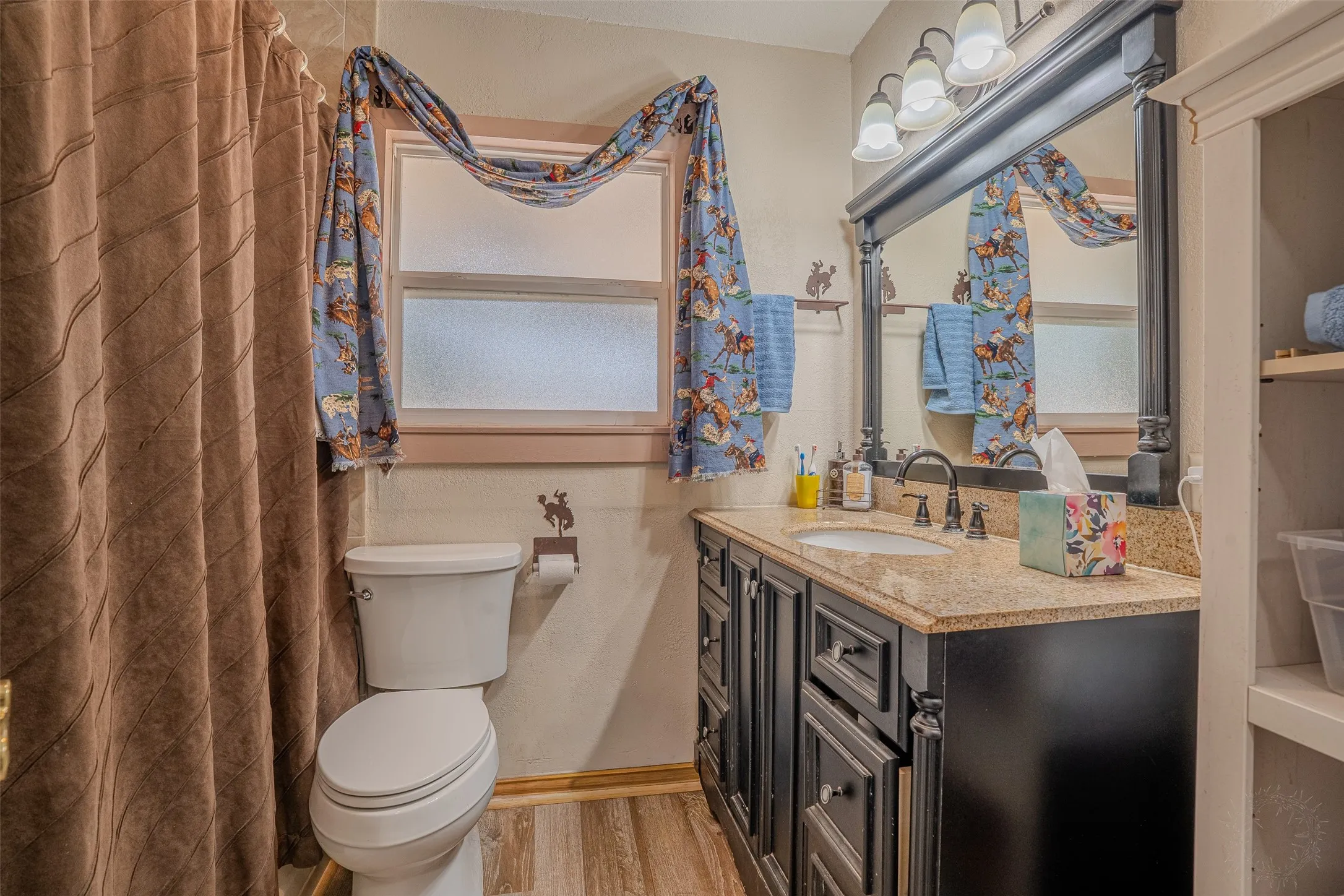 Single Family Residence For Sale in Hood County , 611 Billings Road, Tolar, Texas 76476, 4 Bedroom, 2 Bathroom, Garage spaces, 1,752 Sqft, built in 1983, mls#21390990, Real Estate Agent in Tolar, Homes For Sale in Hood county, Homes For Sale in Tolar, Realtor in Tolar Texas, Real Estate Brokerage Independent Realty Texas, Luminita Cordes Realtor