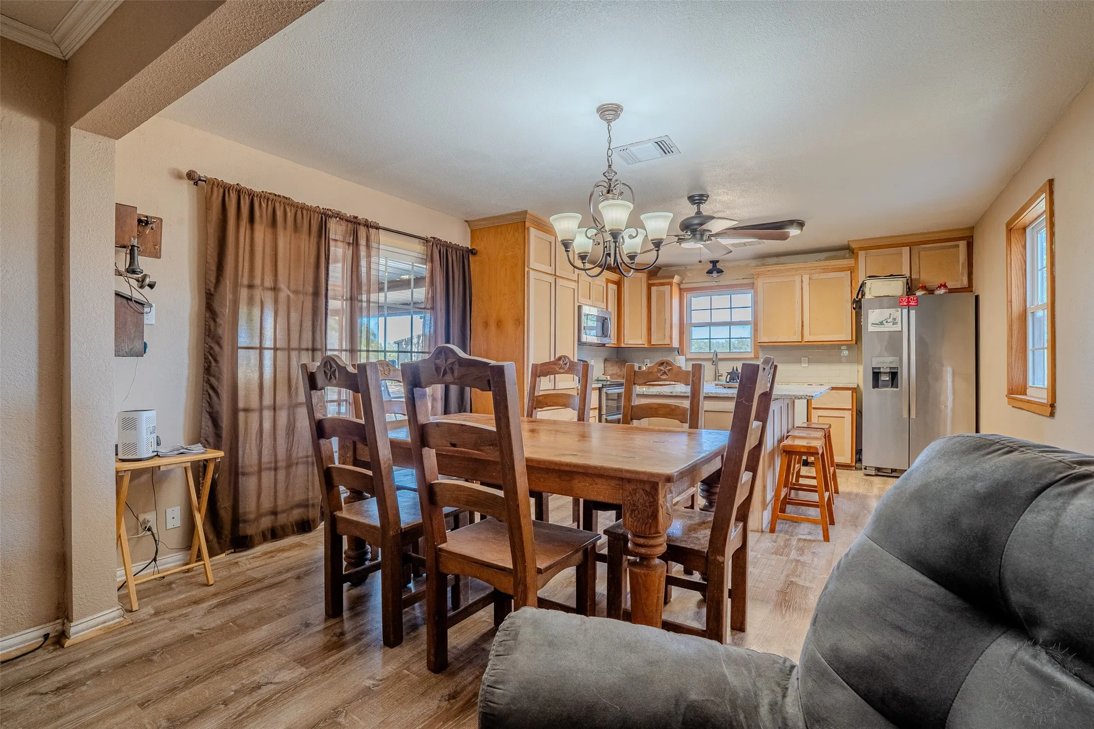 Single Family Residence For Sale in Hood County , 611 Billings Road, Tolar, Texas 76476, 4 Bedroom, 2 Bathroom, Garage spaces, 1,752 Sqft, built in 1983, mls#21390990, Real Estate Agent in Tolar, Homes For Sale in Hood county, Homes For Sale in Tolar, Realtor in Tolar Texas, Real Estate Brokerage Independent Realty Texas, Luminita Cordes Realtor