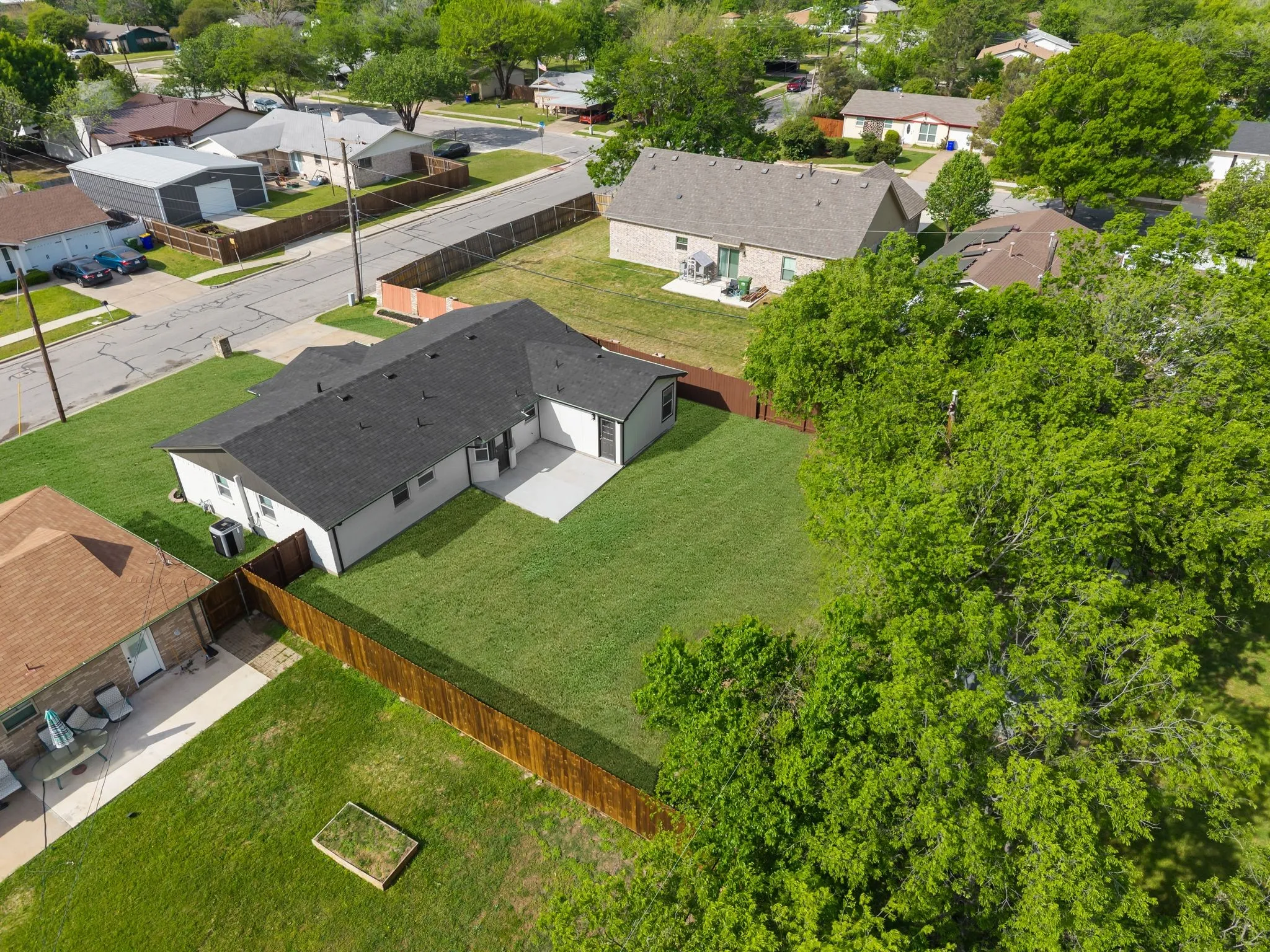 Single Family Residence For Rent in Tarrant County , 5905 Saramac Drive, Watauga, Texas 76148, 4 Bedroom, 3 Bathroom, Garage spaces, 1,840 Sqft, built in 1967, mls#21386279, Real Estate Agent in Watauga, Homes For Rent in Tarrant county, Homes For Rent in Watauga, Realtor in Watauga Texas, Real Estate Brokerage Independent Realty Texas, Luminita Cordes Realtor