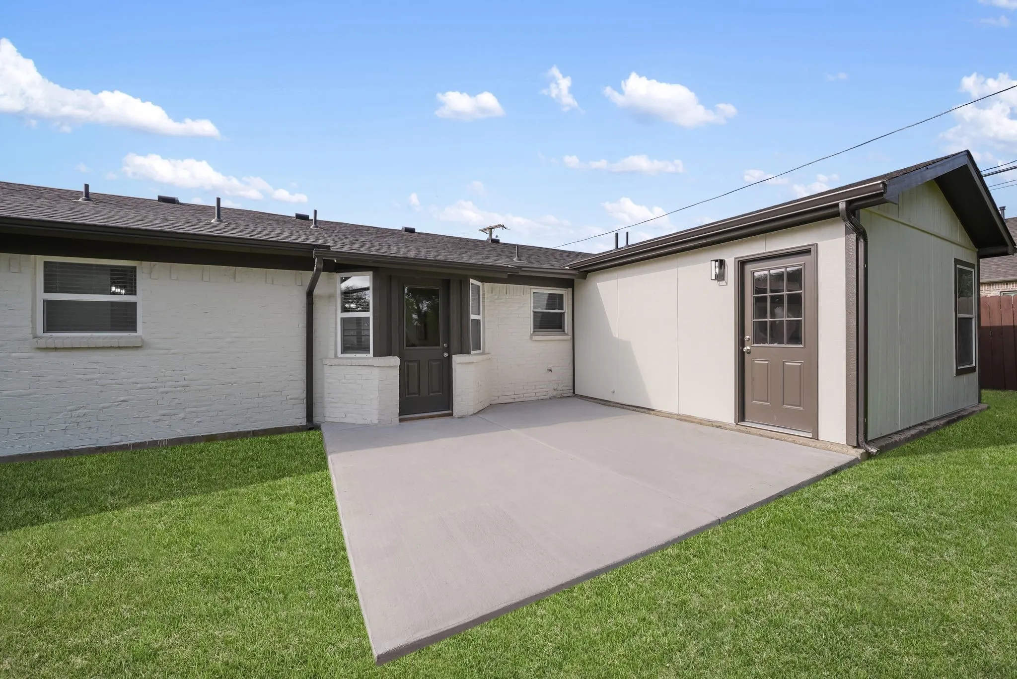 Single Family Residence For Rent in Tarrant County , 5905 Saramac Drive, Watauga, Texas 76148, 4 Bedroom, 3 Bathroom, Garage spaces, 1,840 Sqft, built in 1967, mls#21386279, Real Estate Agent in Watauga, Homes For Rent in Tarrant county, Homes For Rent in Watauga, Realtor in Watauga Texas, Real Estate Brokerage Independent Realty Texas, Luminita Cordes Realtor