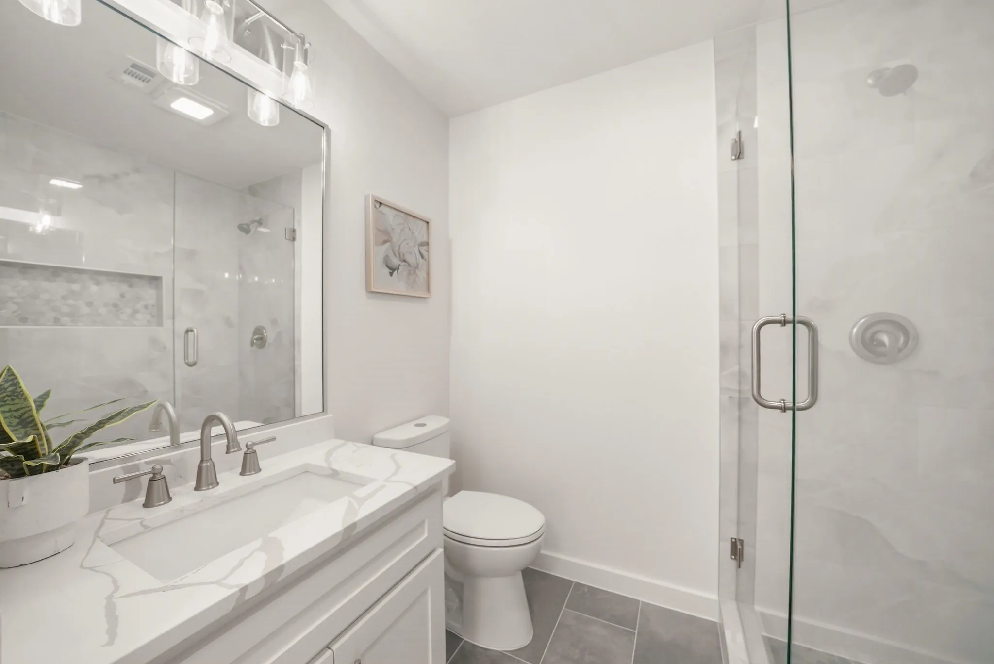 Single Family Residence For Rent in Tarrant County , 5905 Saramac Drive, Watauga, Texas 76148, 4 Bedroom, 3 Bathroom, Garage spaces, 1,840 Sqft, built in 1967, mls#21386279, Real Estate Agent in Watauga, Homes For Rent in Tarrant county, Homes For Rent in Watauga, Realtor in Watauga Texas, Real Estate Brokerage Independent Realty Texas, Luminita Cordes Realtor