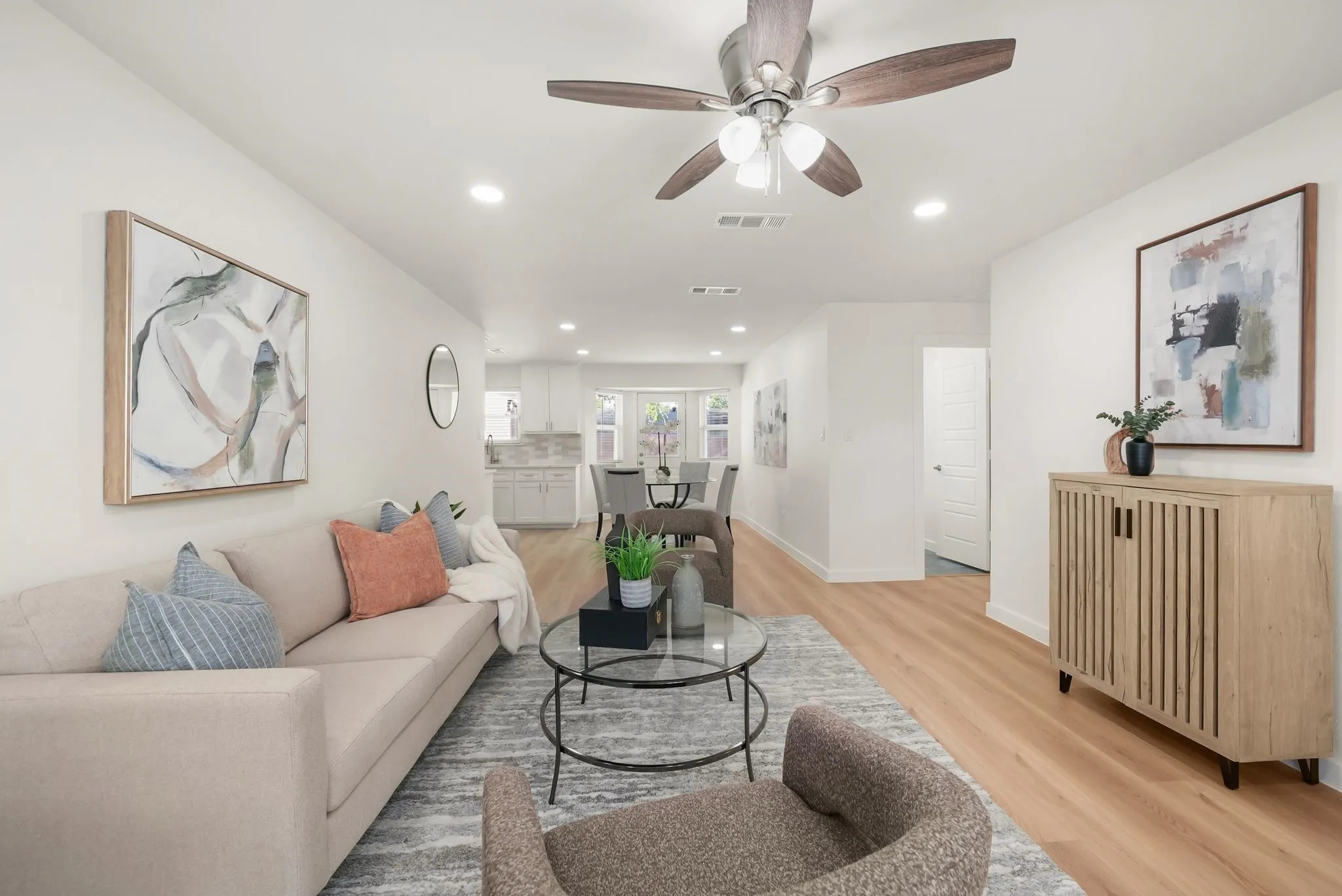 Single Family Residence For Rent in Tarrant County , 5905 Saramac Drive, Watauga, Texas 76148, 4 Bedroom, 3 Bathroom, Garage spaces, 1,840 Sqft, built in 1967, mls#21386279, Real Estate Agent in Watauga, Homes For Rent in Tarrant county, Homes For Rent in Watauga, Realtor in Watauga Texas, Real Estate Brokerage Independent Realty Texas, Luminita Cordes Realtor
