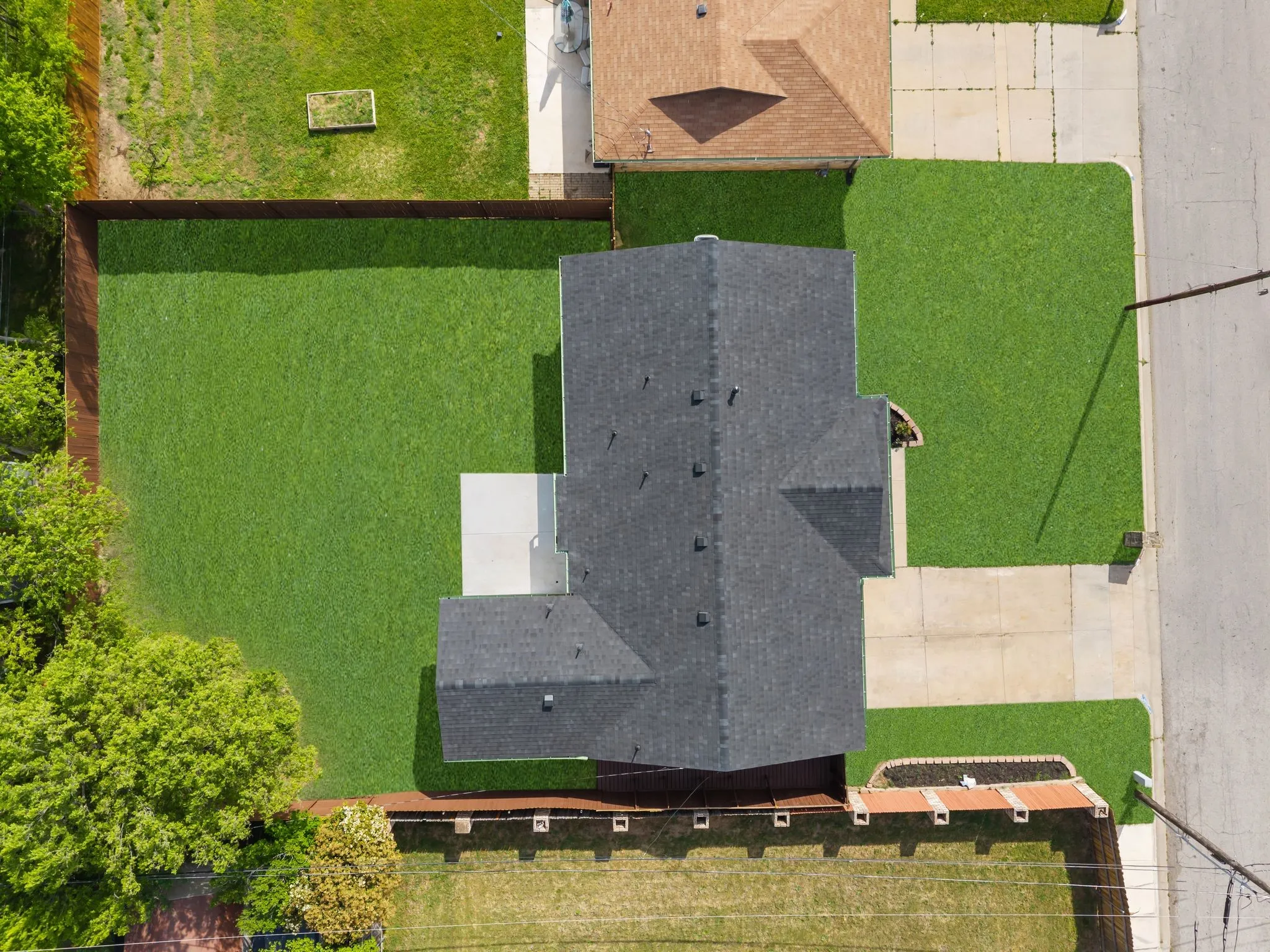 Single Family Residence For Rent in Tarrant County , 5905 Saramac Drive, Watauga, Texas 76148, 4 Bedroom, 3 Bathroom, Garage spaces, 1,840 Sqft, built in 1967, mls#21386279, Real Estate Agent in Watauga, Homes For Rent in Tarrant county, Homes For Rent in Watauga, Realtor in Watauga Texas, Real Estate Brokerage Independent Realty Texas, Luminita Cordes Realtor