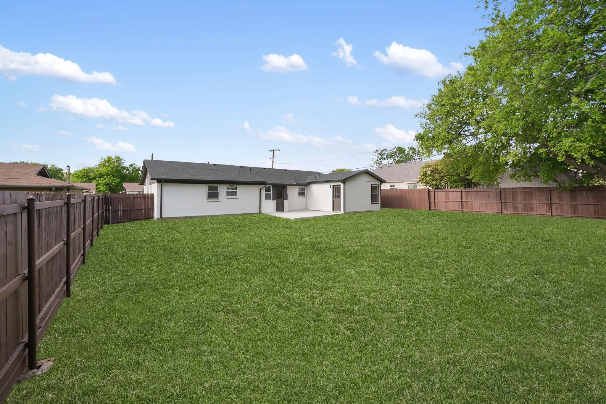Single Family Residence For Rent in Tarrant County , 5905 Saramac Drive, Watauga, Texas 76148, 4 Bedroom, 3 Bathroom, Garage spaces, 1,840 Sqft, built in 1967, mls#21386279, Real Estate Agent in Watauga, Homes For Rent in Tarrant county, Homes For Rent in Watauga, Realtor in Watauga Texas, Real Estate Brokerage Independent Realty Texas, Luminita Cordes Realtor