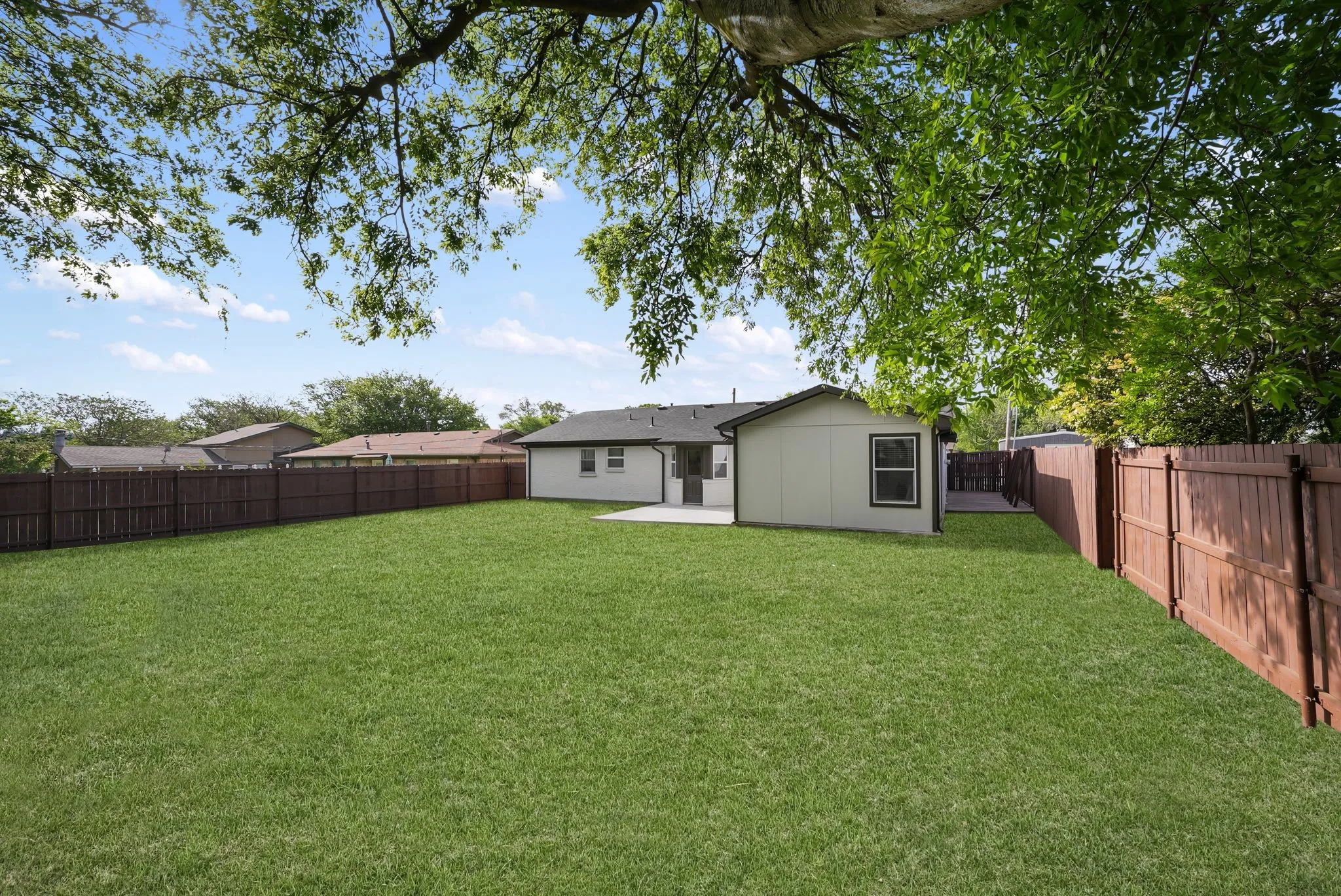 Single Family Residence For Rent in Tarrant County , 5905 Saramac Drive, Watauga, Texas 76148, 4 Bedroom, 3 Bathroom, Garage spaces, 1,840 Sqft, built in 1967, mls#21386279, Real Estate Agent in Watauga, Homes For Rent in Tarrant county, Homes For Rent in Watauga, Realtor in Watauga Texas, Real Estate Brokerage Independent Realty Texas, Luminita Cordes Realtor