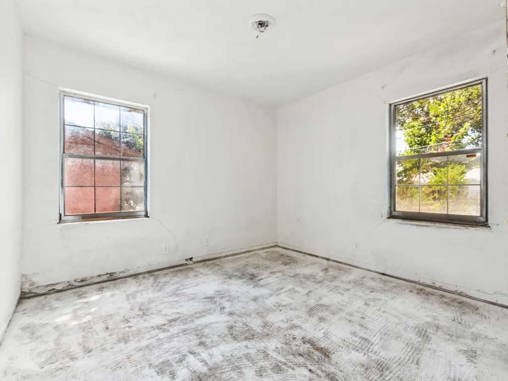 Single Family Residence For Sale in Dallas County , 8917 Freeport Drive, Dallas, Texas 75228, 3 Bedroom, 2 Bathroom, 2 Garage spaces, 1,320 Sqft, built in 1957, mls#21390025, Real Estate Agent in Dallas, Homes For Sale in Dallas county, Homes For Sale in Dallas, Realtor in Dallas Texas, Real Estate Brokerage Independent Realty Texas, Luminita Cordes Realtor