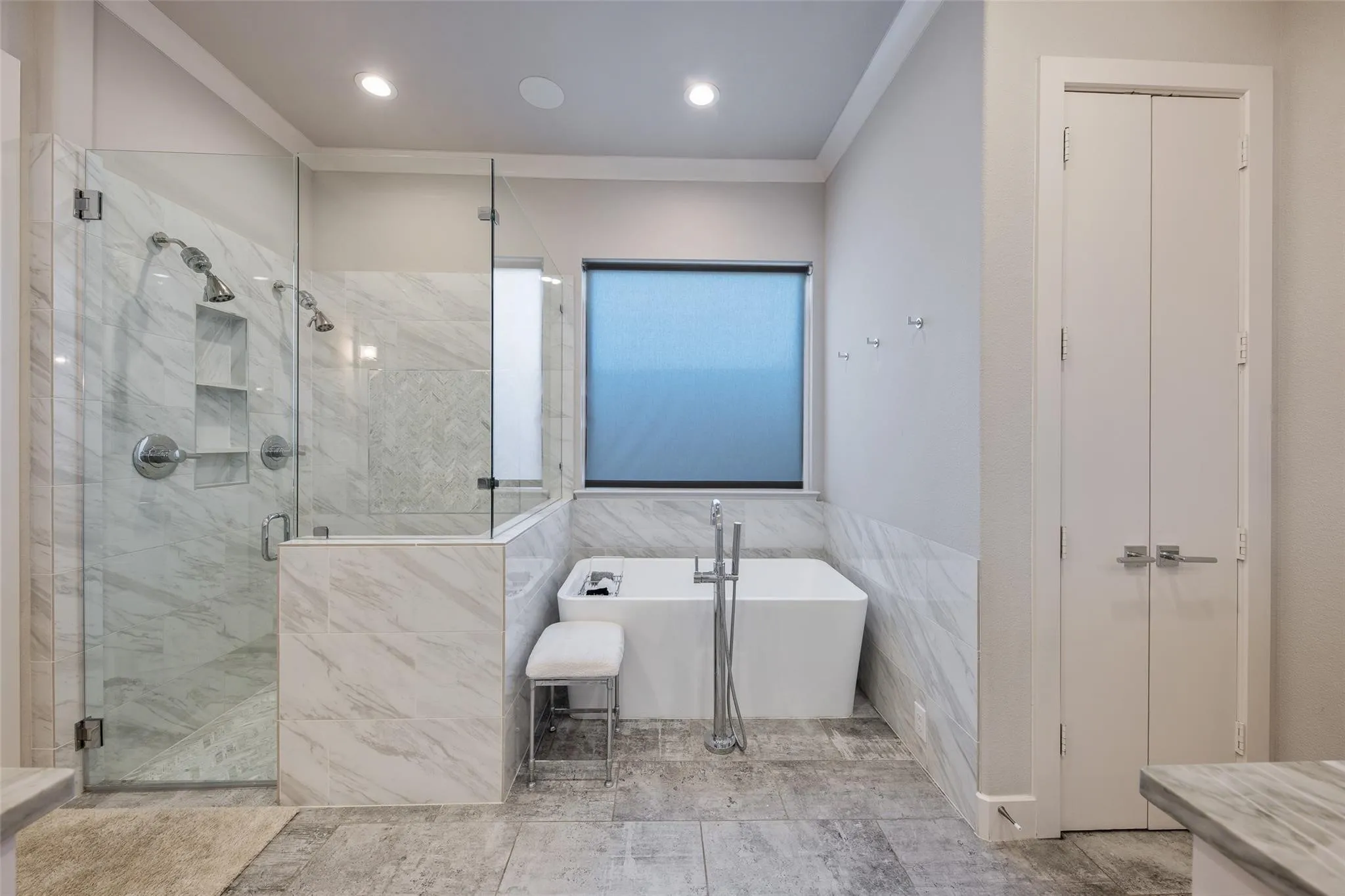 Single Family Residence For Sale in Collin County , 6159 Norwood Drive, Frisco, Texas 75034, 6 Bedroom, 6 Bathroom, 2 Garage spaces, 5,102 Sqft, built in 2017, mls#21390999, Real Estate Agent in Frisco, Homes For Sale in Collin county, Homes For Sale in Frisco, Realtor in Frisco Texas, Real Estate Brokerage Independent Realty Texas, Luminita Cordes Realtor