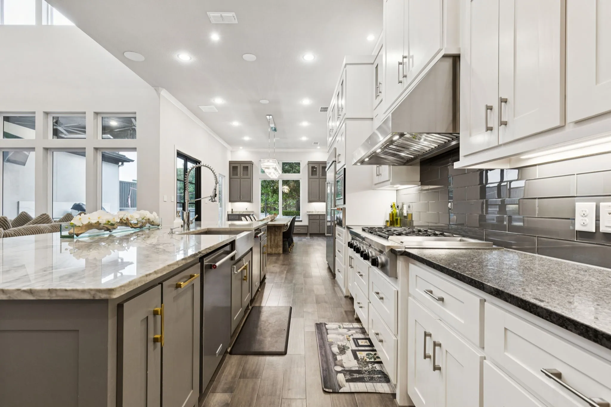 Single Family Residence For Sale in Collin County , 6159 Norwood Drive, Frisco, Texas 75034, 6 Bedroom, 6 Bathroom, 2 Garage spaces, 5,102 Sqft, built in 2017, mls#21390999, Real Estate Agent in Frisco, Homes For Sale in Collin county, Homes For Sale in Frisco, Realtor in Frisco Texas, Real Estate Brokerage Independent Realty Texas, Luminita Cordes Realtor