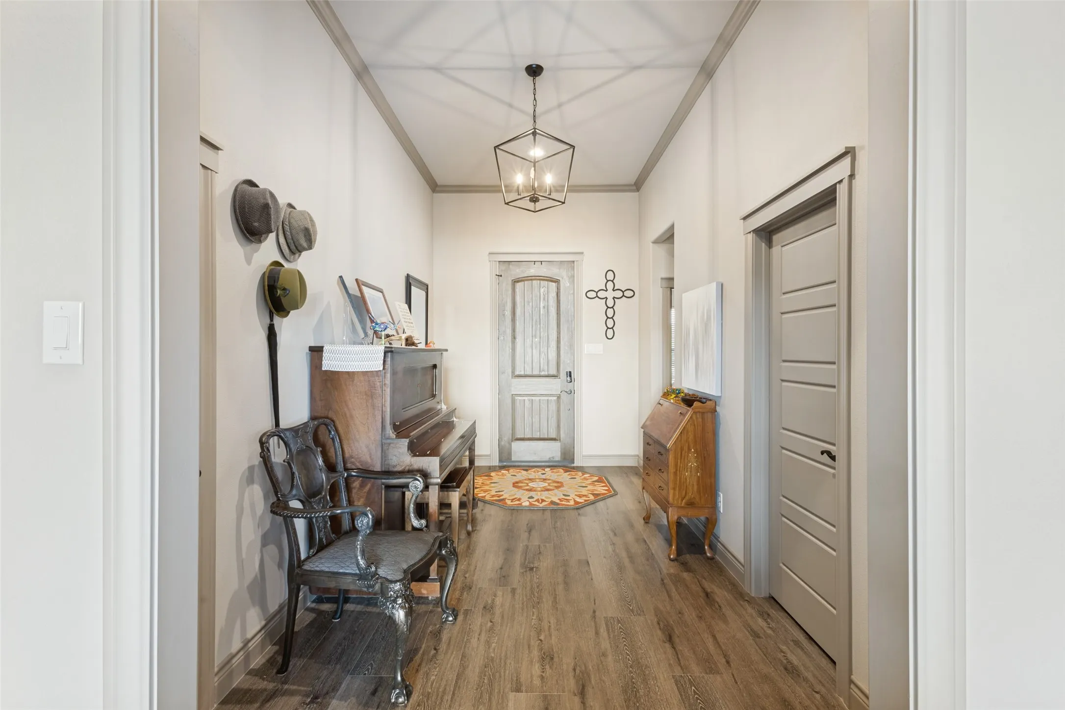 Single Family Residence For Sale in Grayson County , 1605 Covered Bridge Ct, Gunter, Texas 75058, 4 Bedroom, 3 Bathroom, 2 Garage spaces, 2,600 Sqft, built in 2020, mls#21391010, Real Estate Agent in Gunter, Homes For Sale in Grayson county, Homes For Sale in Gunter, Realtor in Gunter Texas, Real Estate Brokerage Independent Realty Texas, Luminita Cordes Realtor