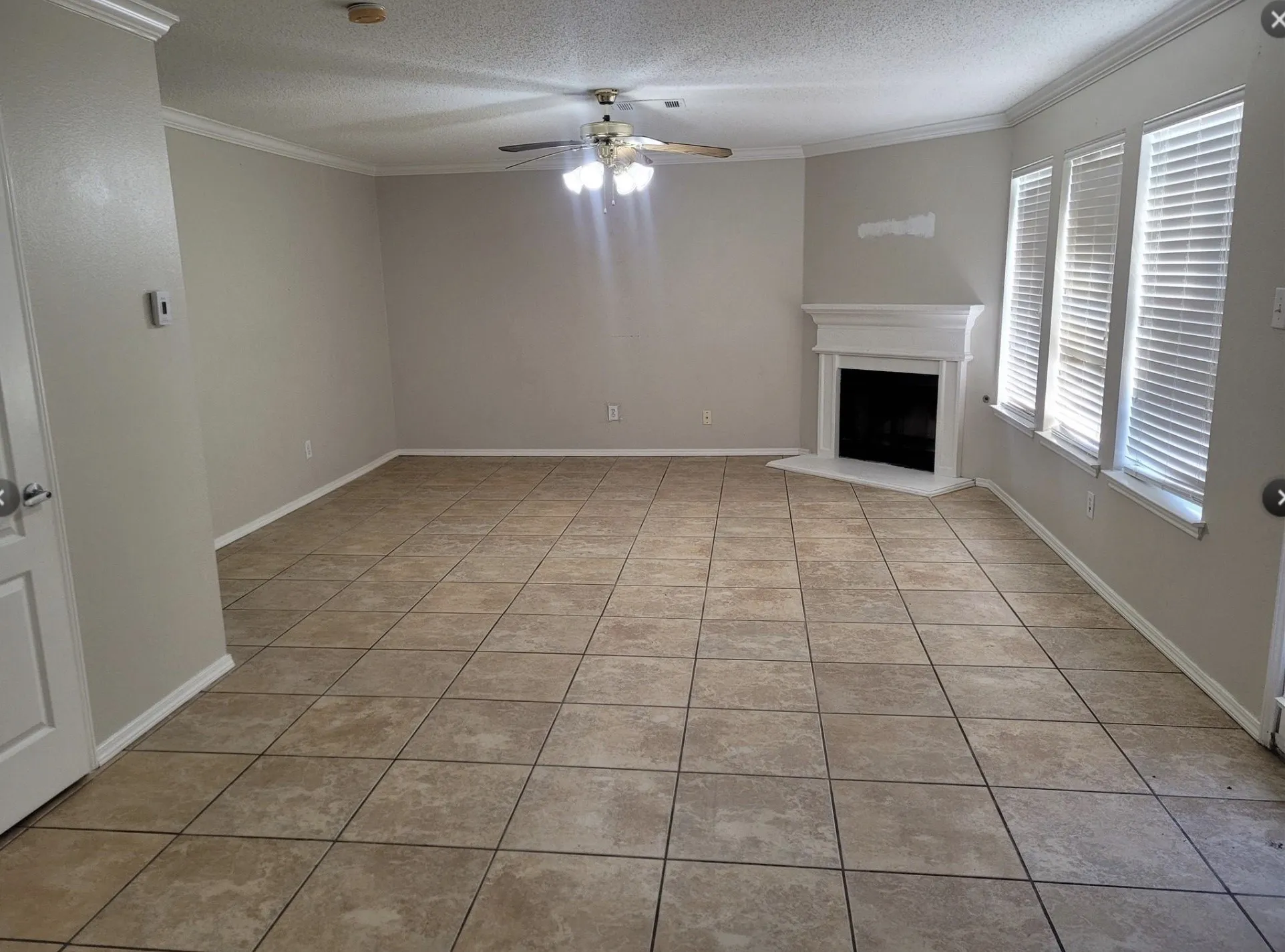 Single Family Residence For Rent in Rockwall County , 114 Southwood Drive, Rockwall, Texas 75032, 4 Bedroom, 3 Bathroom, 2 Garage spaces, 2,472 Sqft, built in 2001, mls#21391007, Real Estate Agent in Rockwall, Homes For Rent in Rockwall county, Homes For Rent in Rockwall, Realtor in Rockwall Texas, Real Estate Brokerage Independent Realty Texas, Luminita Cordes Realtor
