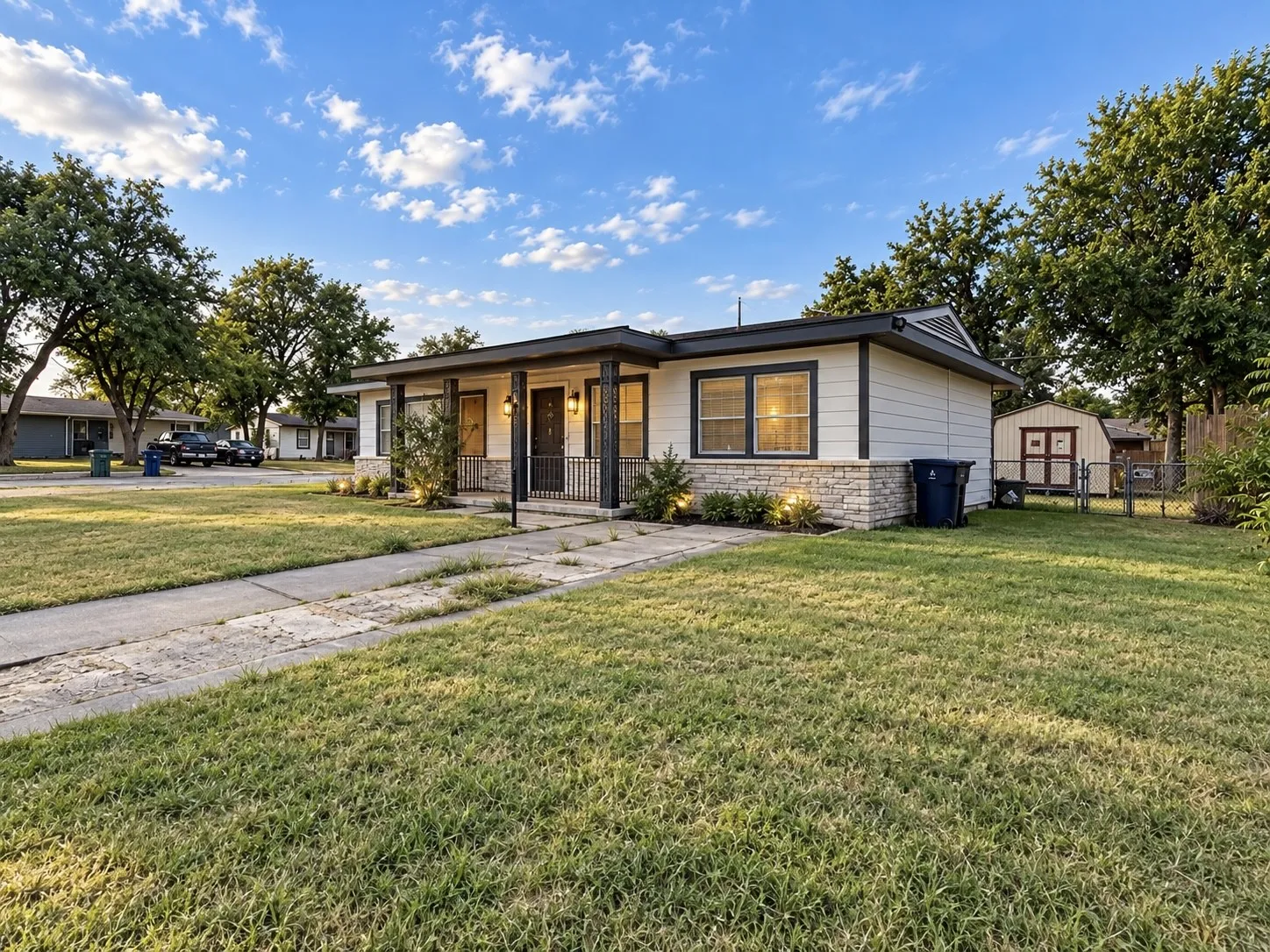Single Family Residence For Sale in Dallas County , 2921 Charles Drive, Garland, Texas 75041, 3 Bedroom, 1 Bathroom, Garage spaces, 1,100 Sqft, built in 1966, mls#21390986, Real Estate Agent in Garland, Homes For Sale in Dallas county, Homes For Sale in Garland, Realtor in Garland Texas, Real Estate Brokerage Independent Realty Texas, Luminita Cordes Realtor