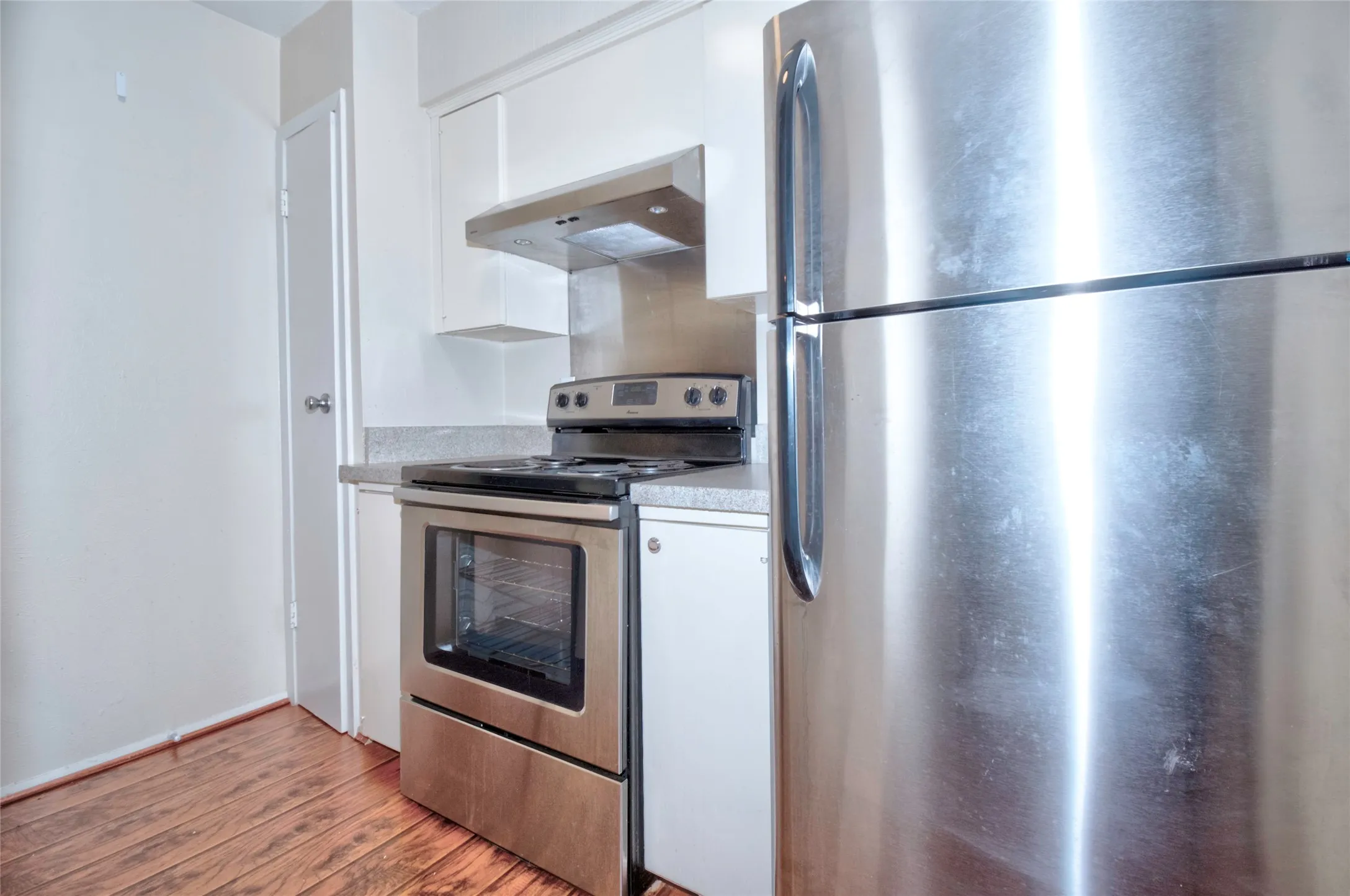 Condominium For Rent in Dallas County , 4837 Cedar Springs Road 304, Dallas, Texas 75219, 1 Bedroom, 1 Bathroom, 1 Garage spaces, 665 Sqft, built in 1970, mls#21390998, Real Estate Agent in Dallas, Homes For Rent in Dallas county, Homes For Rent in Dallas, Realtor in Dallas Texas, Real Estate Brokerage Independent Realty Texas, Luminita Cordes Realtor