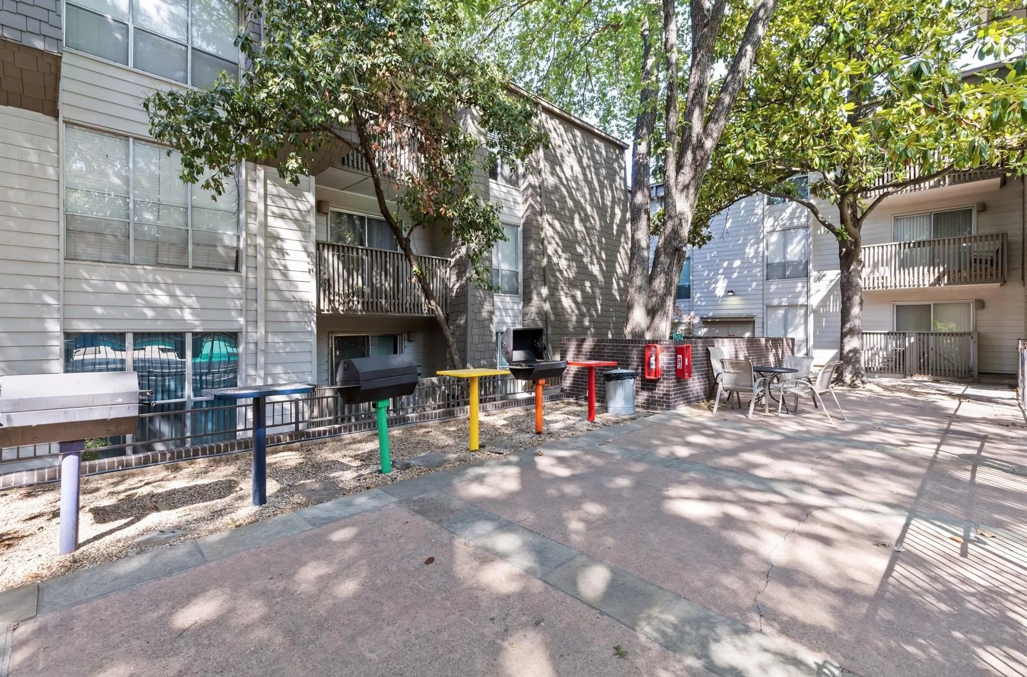 Condominium For Rent in Dallas County , 4837 Cedar Springs Road 304, Dallas, Texas 75219, 1 Bedroom, 1 Bathroom, 1 Garage spaces, 665 Sqft, built in 1970, mls#21390998, Real Estate Agent in Dallas, Homes For Rent in Dallas county, Homes For Rent in Dallas, Realtor in Dallas Texas, Real Estate Brokerage Independent Realty Texas, Luminita Cordes Realtor