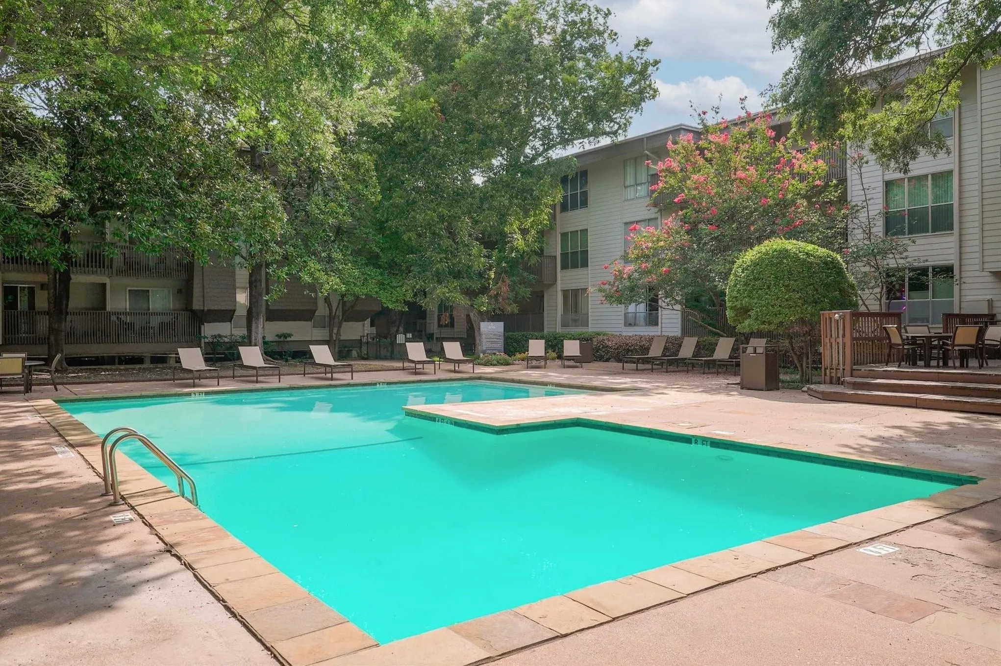 Condominium For Rent in Dallas County , 4837 Cedar Springs Road 304, Dallas, Texas 75219, 1 Bedroom, 1 Bathroom, 1 Garage spaces, 665 Sqft, built in 1970, mls#21390998, Real Estate Agent in Dallas, Homes For Rent in Dallas county, Homes For Rent in Dallas, Realtor in Dallas Texas, Real Estate Brokerage Independent Realty Texas, Luminita Cordes Realtor