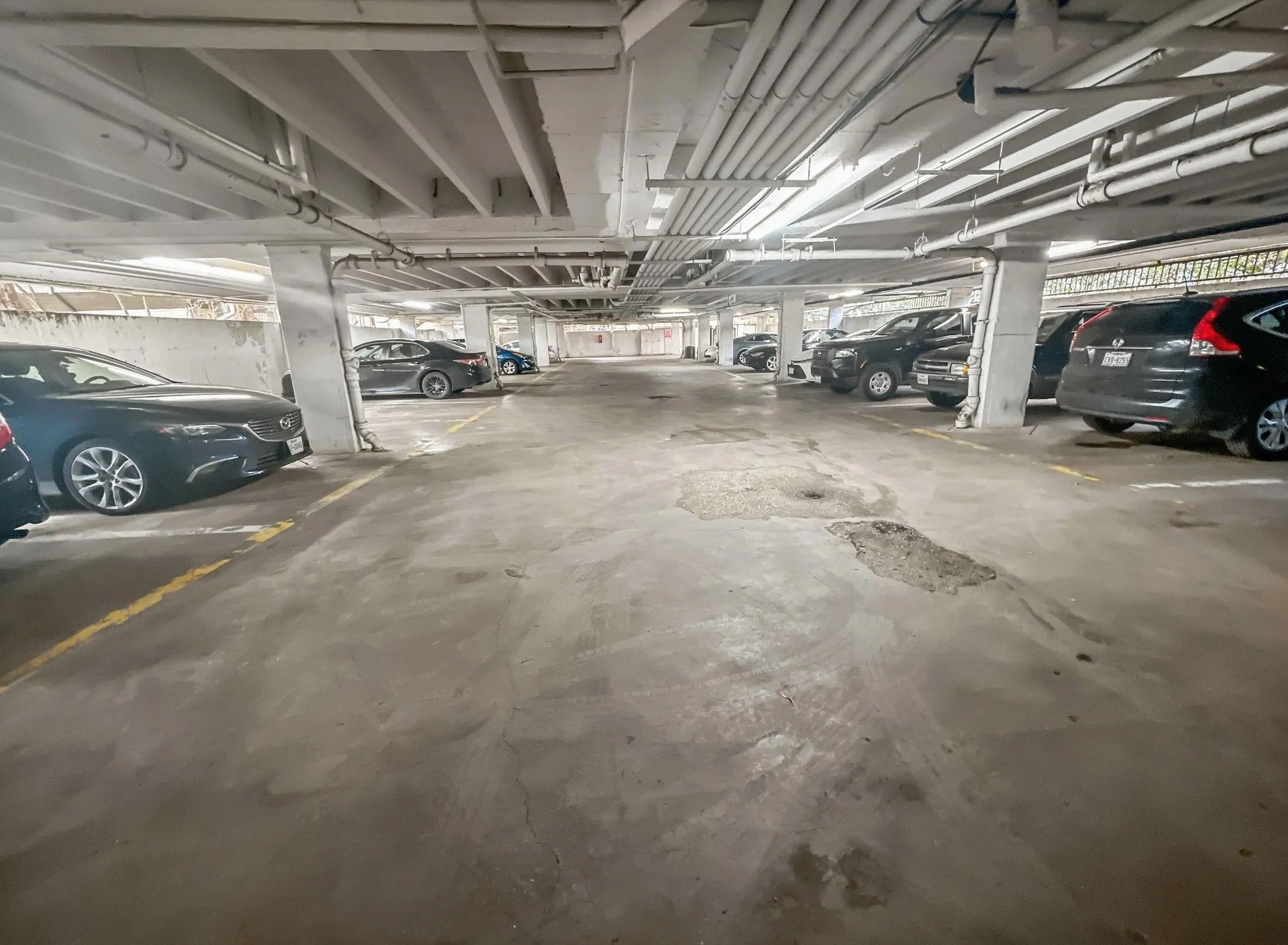Condominium For Rent in Dallas County , 4837 Cedar Springs Road 304, Dallas, Texas 75219, 1 Bedroom, 1 Bathroom, 1 Garage spaces, 665 Sqft, built in 1970, mls#21390998, Real Estate Agent in Dallas, Homes For Rent in Dallas county, Homes For Rent in Dallas, Realtor in Dallas Texas, Real Estate Brokerage Independent Realty Texas, Luminita Cordes Realtor