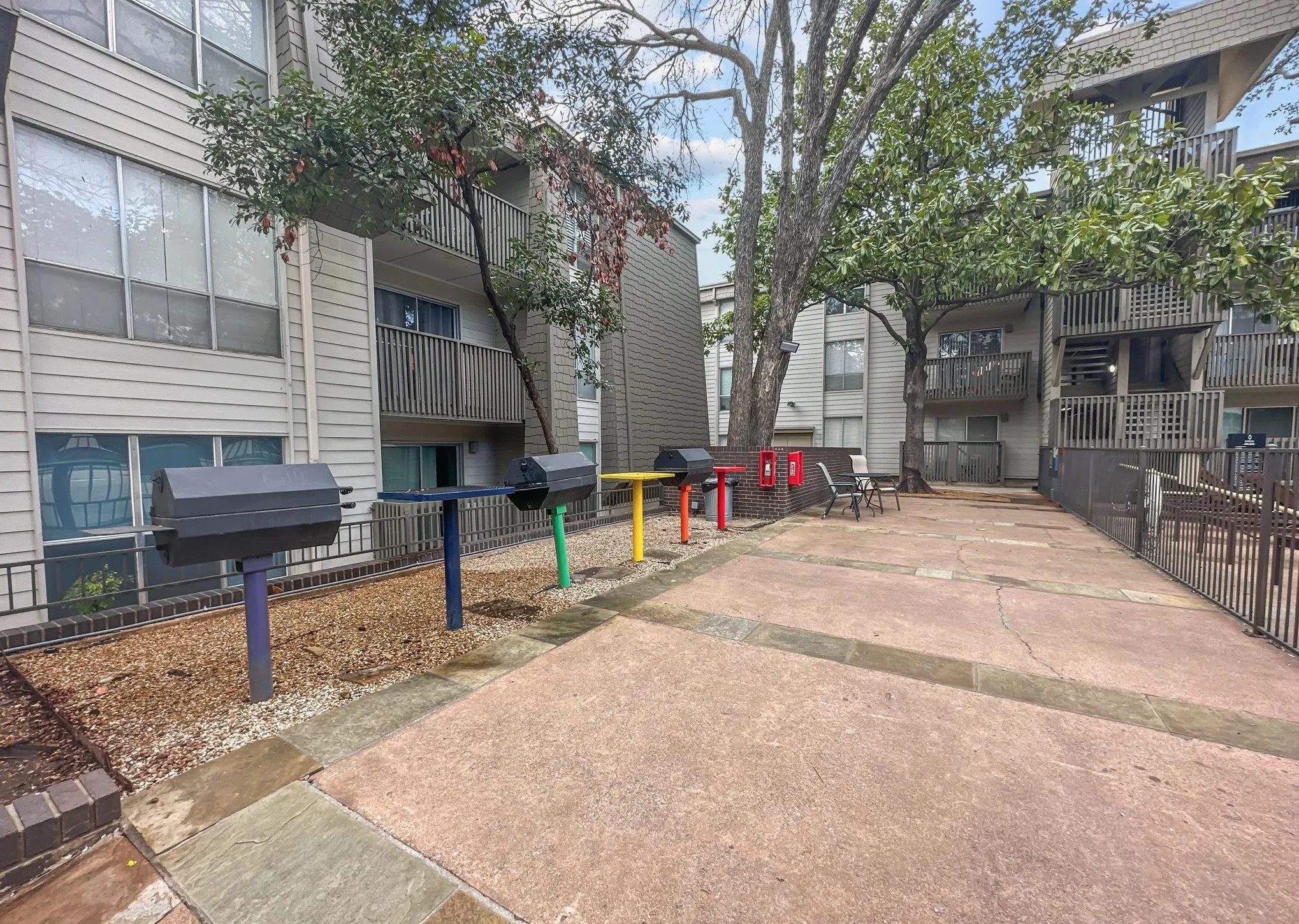 Condominium For Rent in Dallas County , 4837 Cedar Springs Road 304, Dallas, Texas 75219, 1 Bedroom, 1 Bathroom, 1 Garage spaces, 665 Sqft, built in 1970, mls#21390998, Real Estate Agent in Dallas, Homes For Rent in Dallas county, Homes For Rent in Dallas, Realtor in Dallas Texas, Real Estate Brokerage Independent Realty Texas, Luminita Cordes Realtor
