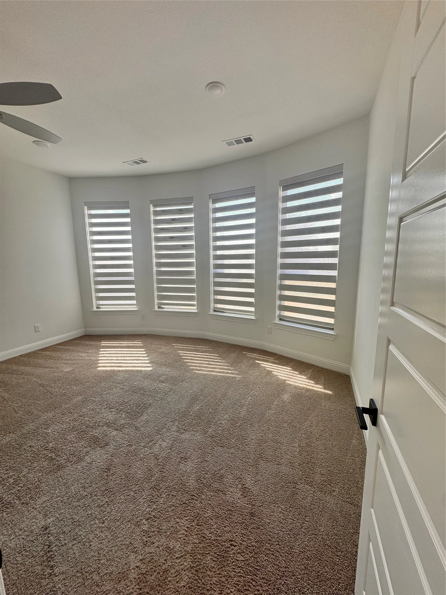 Single Family Residence For Rent in Collin County , 1013 Tullow Drive, Celina, Texas 75009, 4 Bedroom, 4 Bathroom, 2 Garage spaces, 3,483 Sqft, built in 2024, mls#21391013, Real Estate Agent in Celina, Homes For Rent in Collin county, Homes For Rent in Celina, Realtor in Celina Texas, Real Estate Brokerage Independent Realty Texas, Luminita Cordes Realtor