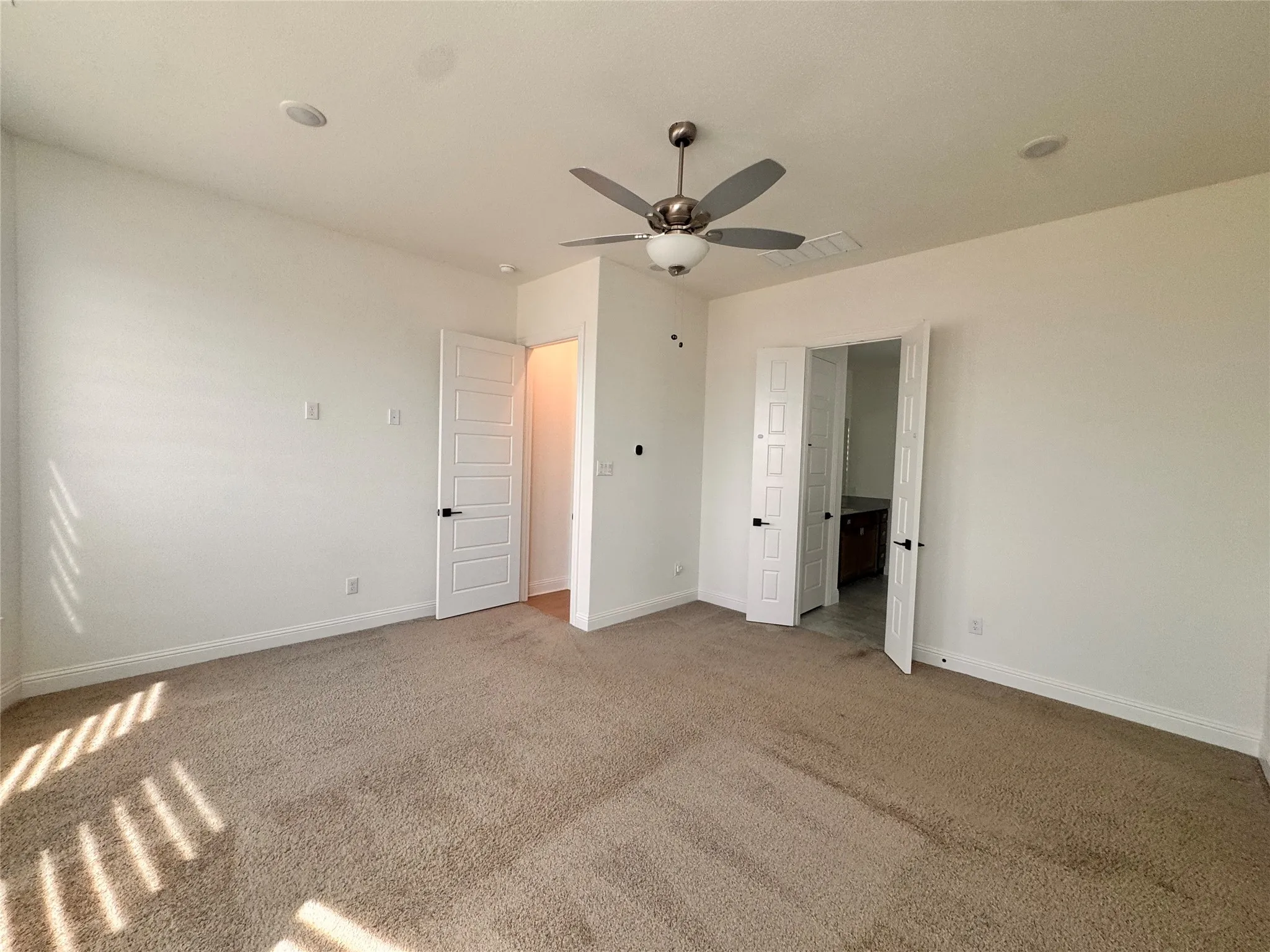Single Family Residence For Rent in Collin County , 1013 Tullow Drive, Celina, Texas 75009, 4 Bedroom, 4 Bathroom, 2 Garage spaces, 3,483 Sqft, built in 2024, mls#21391013, Real Estate Agent in Celina, Homes For Rent in Collin county, Homes For Rent in Celina, Realtor in Celina Texas, Real Estate Brokerage Independent Realty Texas, Luminita Cordes Realtor