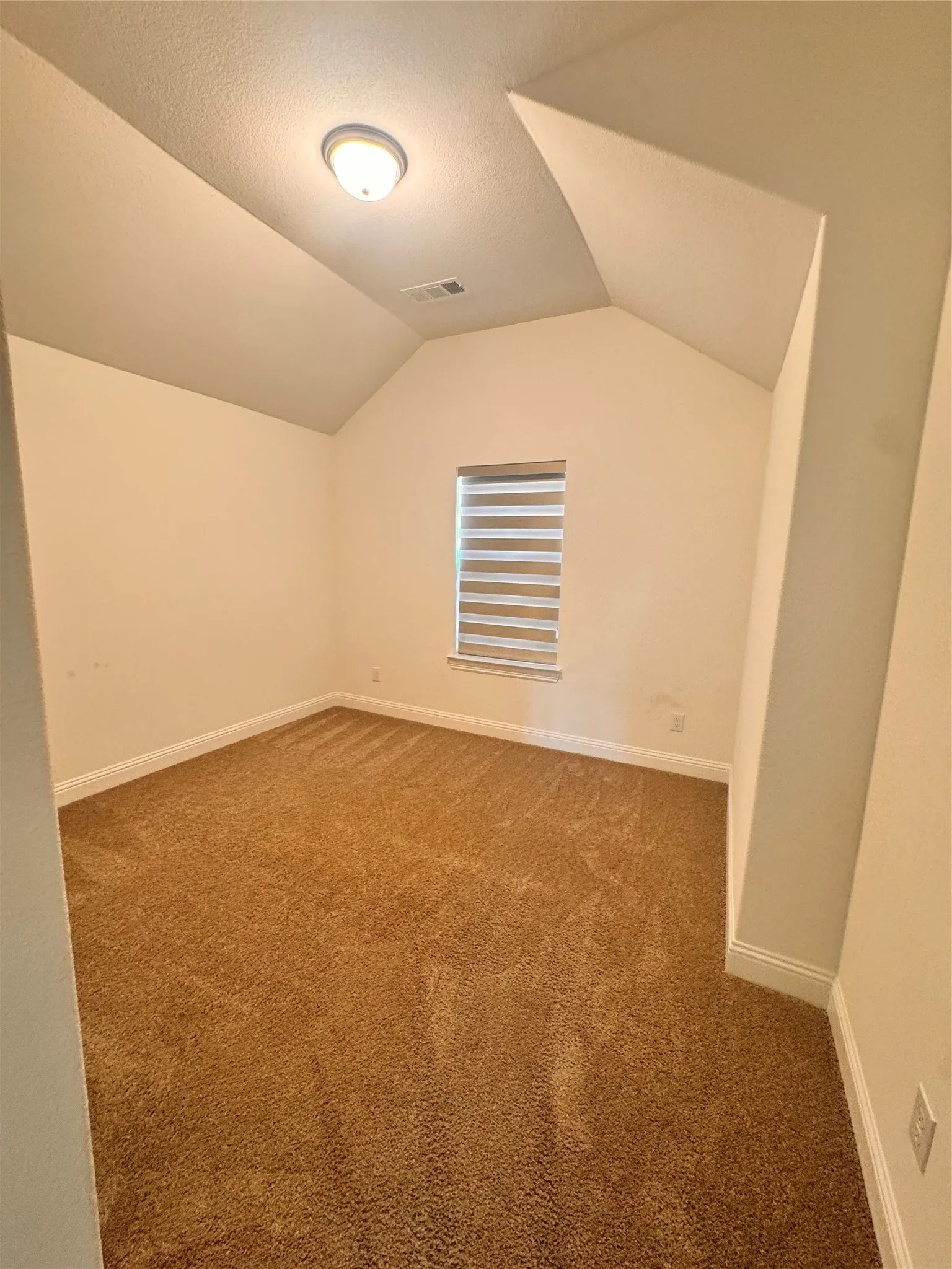 Single Family Residence For Rent in Collin County , 1013 Tullow Drive, Celina, Texas 75009, 4 Bedroom, 4 Bathroom, 2 Garage spaces, 3,483 Sqft, built in 2024, mls#21391013, Real Estate Agent in Celina, Homes For Rent in Collin county, Homes For Rent in Celina, Realtor in Celina Texas, Real Estate Brokerage Independent Realty Texas, Luminita Cordes Realtor