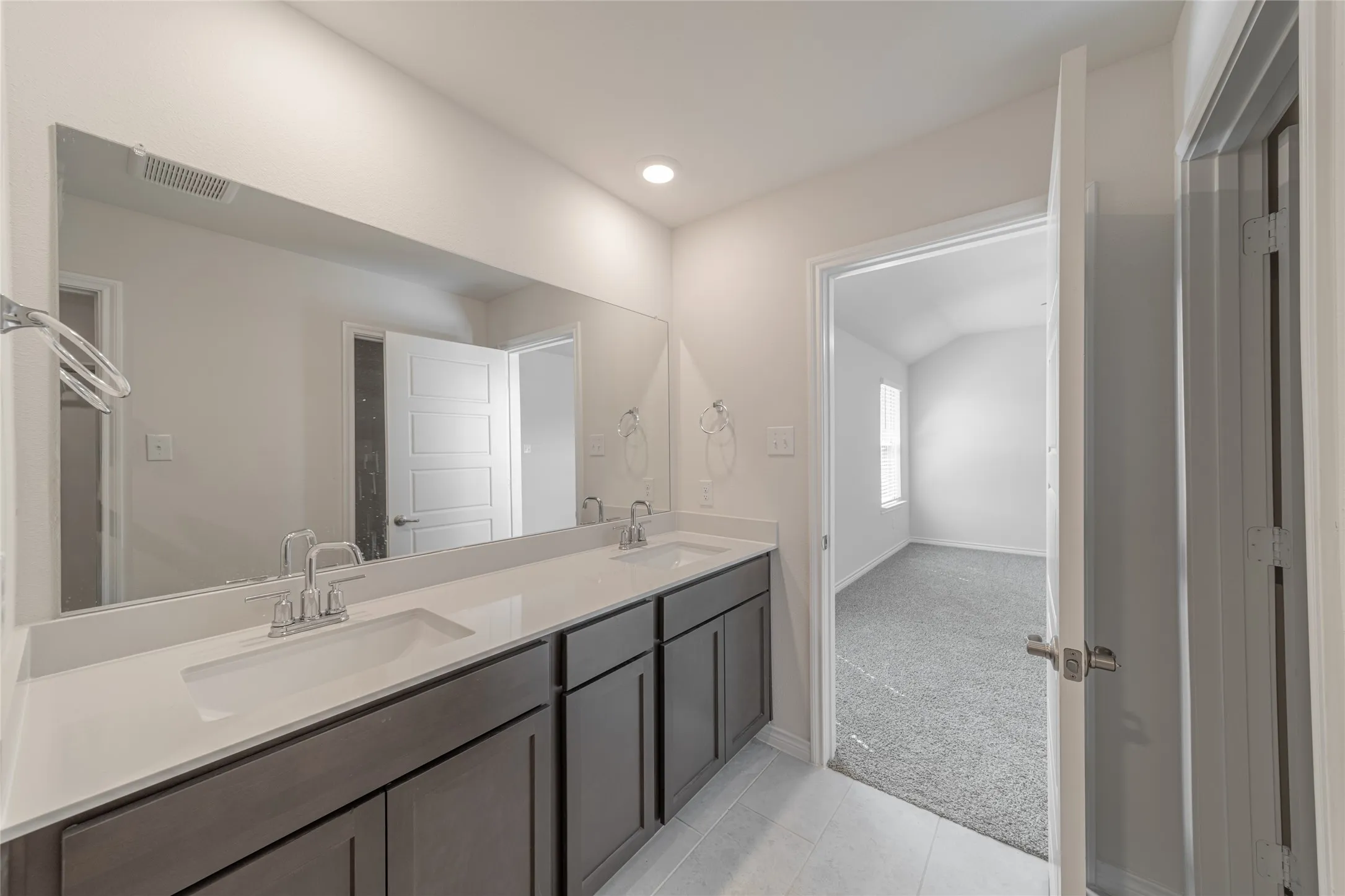 Single Family Residence For Rent in Rockwall County , 2044 Hearn Drive, Royse City, Texas 75189, 5 Bedroom, 3 Bathroom, 2 Garage spaces, 2,060 Sqft, built in 2026, mls#21390677, Real Estate Agent in Royse City, Homes For Rent in Rockwall county, Homes For Rent in Royse City, Realtor in Royse City Texas, Real Estate Brokerage Independent Realty Texas, Luminita Cordes Realtor