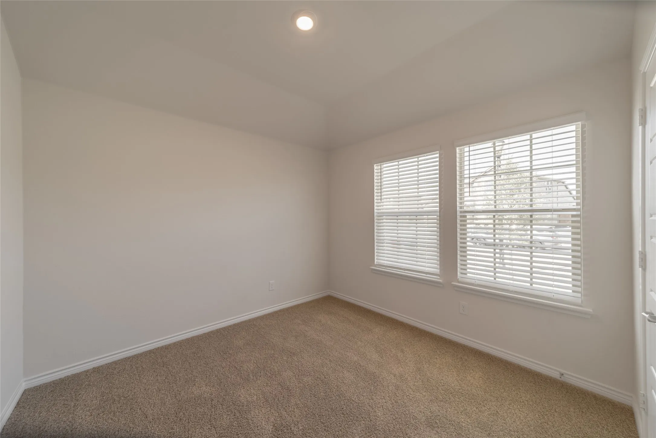 Single Family Residence For Rent in Rockwall County , 2044 Hearn Drive, Royse City, Texas 75189, 5 Bedroom, 3 Bathroom, 2 Garage spaces, 2,060 Sqft, built in 2026, mls#21390677, Real Estate Agent in Royse City, Homes For Rent in Rockwall county, Homes For Rent in Royse City, Realtor in Royse City Texas, Real Estate Brokerage Independent Realty Texas, Luminita Cordes Realtor
