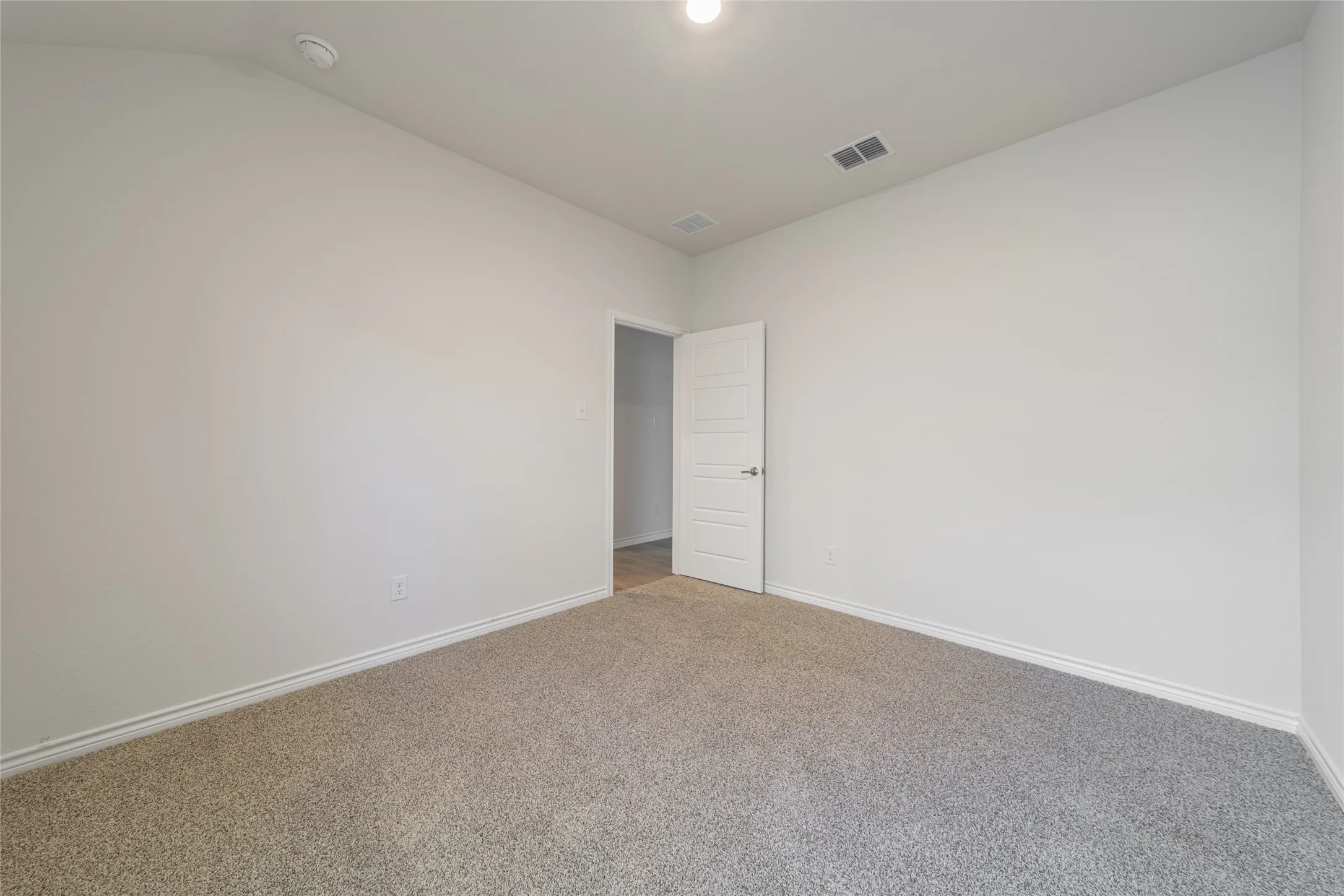 Single Family Residence For Rent in Rockwall County , 2044 Hearn Drive, Royse City, Texas 75189, 5 Bedroom, 3 Bathroom, 2 Garage spaces, 2,060 Sqft, built in 2026, mls#21390677, Real Estate Agent in Royse City, Homes For Rent in Rockwall county, Homes For Rent in Royse City, Realtor in Royse City Texas, Real Estate Brokerage Independent Realty Texas, Luminita Cordes Realtor