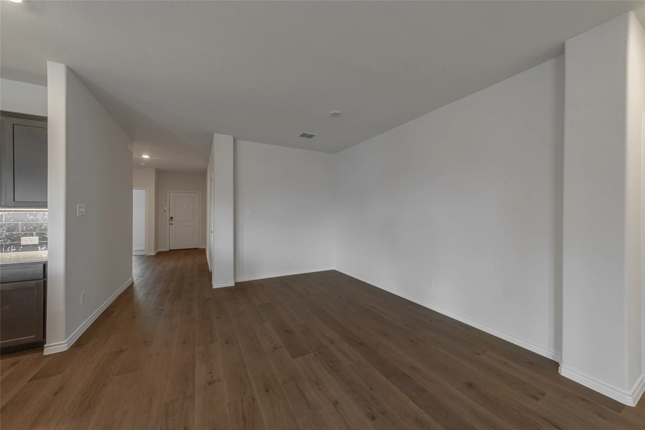 Single Family Residence For Rent in Rockwall County , 2044 Hearn Drive, Royse City, Texas 75189, 5 Bedroom, 3 Bathroom, 2 Garage spaces, 2,060 Sqft, built in 2026, mls#21390677, Real Estate Agent in Royse City, Homes For Rent in Rockwall county, Homes For Rent in Royse City, Realtor in Royse City Texas, Real Estate Brokerage Independent Realty Texas, Luminita Cordes Realtor