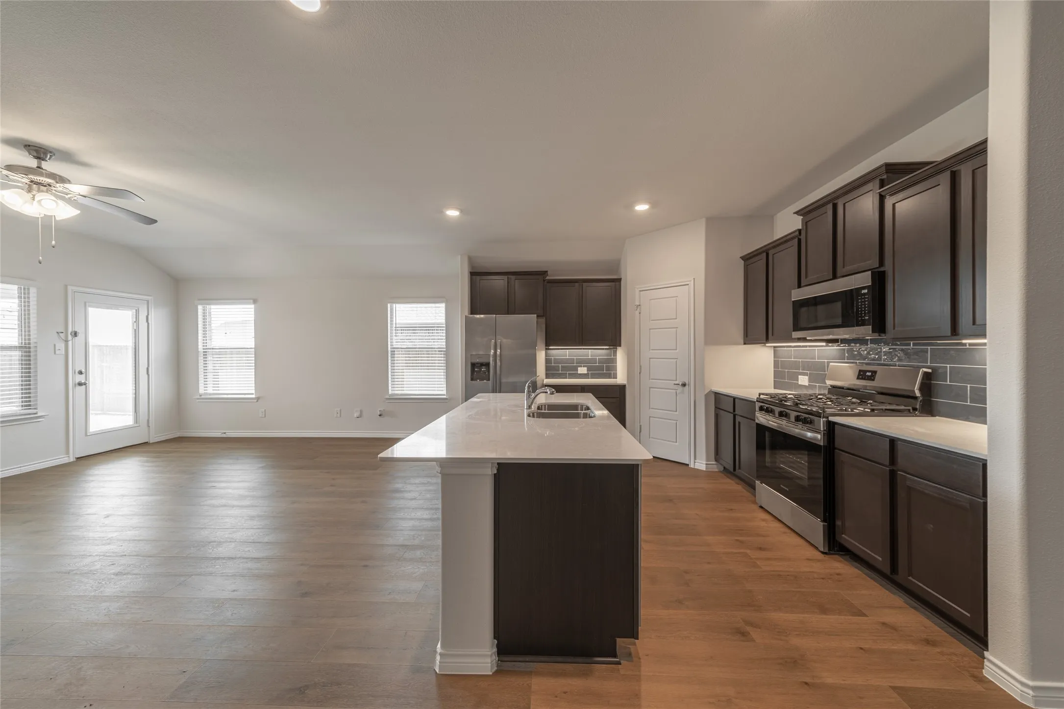 Single Family Residence For Rent in Rockwall County , 2044 Hearn Drive, Royse City, Texas 75189, 5 Bedroom, 3 Bathroom, 2 Garage spaces, 2,060 Sqft, built in 2026, mls#21390677, Real Estate Agent in Royse City, Homes For Rent in Rockwall county, Homes For Rent in Royse City, Realtor in Royse City Texas, Real Estate Brokerage Independent Realty Texas, Luminita Cordes Realtor