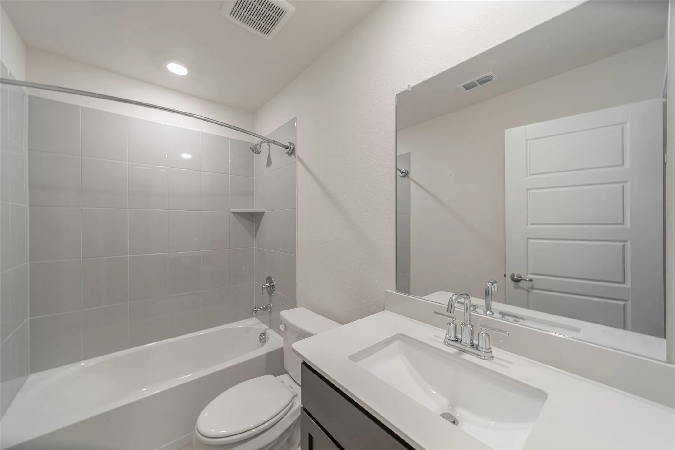 Single Family Residence For Rent in Rockwall County , 2044 Hearn Drive, Royse City, Texas 75189, 5 Bedroom, 3 Bathroom, 2 Garage spaces, 2,060 Sqft, built in 2026, mls#21390677, Real Estate Agent in Royse City, Homes For Rent in Rockwall county, Homes For Rent in Royse City, Realtor in Royse City Texas, Real Estate Brokerage Independent Realty Texas, Luminita Cordes Realtor