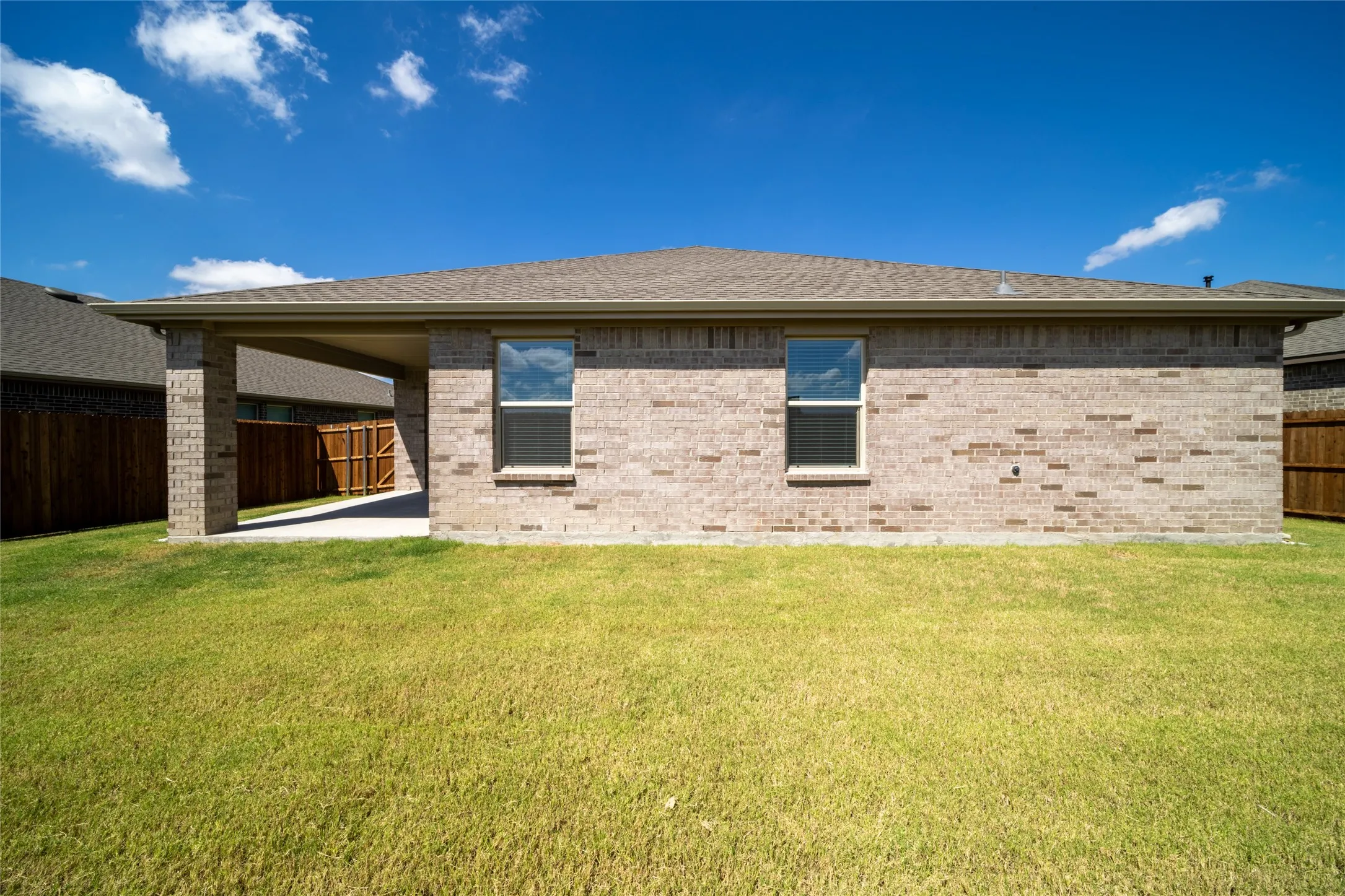 Single Family Residence For Rent in Rockwall County , 2044 Hearn Drive, Royse City, Texas 75189, 5 Bedroom, 3 Bathroom, 2 Garage spaces, 2,060 Sqft, built in 2026, mls#21390677, Real Estate Agent in Royse City, Homes For Rent in Rockwall county, Homes For Rent in Royse City, Realtor in Royse City Texas, Real Estate Brokerage Independent Realty Texas, Luminita Cordes Realtor