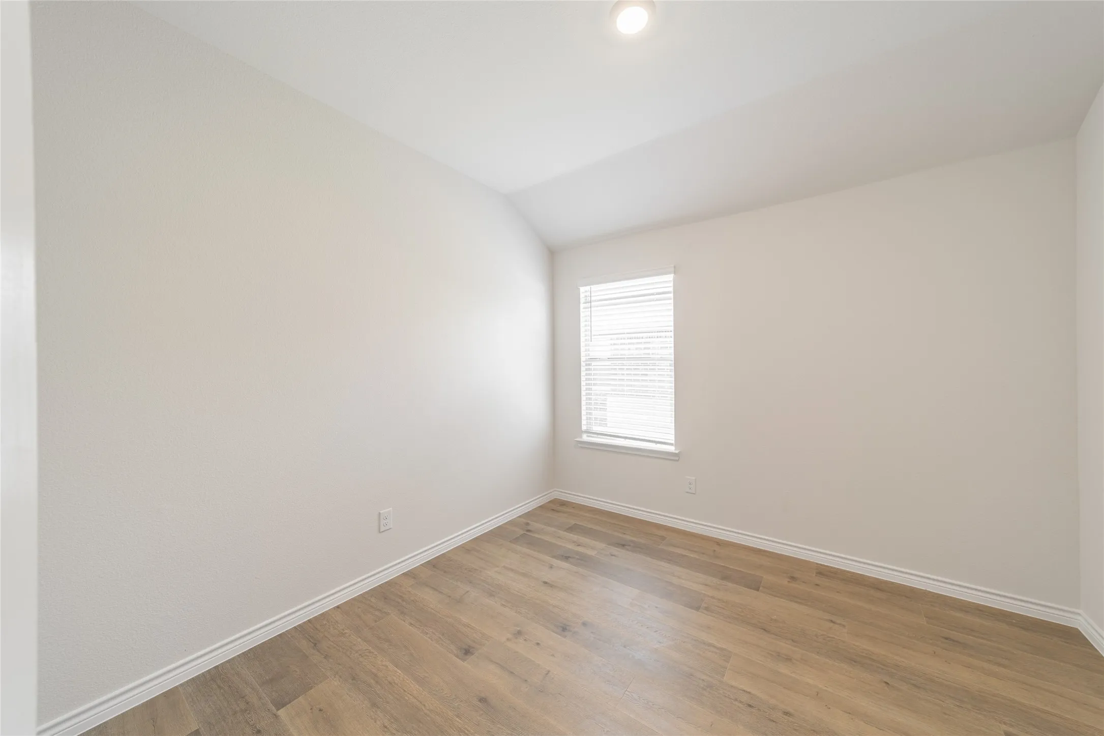 Single Family Residence For Rent in Rockwall County , 2044 Hearn Drive, Royse City, Texas 75189, 5 Bedroom, 3 Bathroom, 2 Garage spaces, 2,060 Sqft, built in 2026, mls#21390677, Real Estate Agent in Royse City, Homes For Rent in Rockwall county, Homes For Rent in Royse City, Realtor in Royse City Texas, Real Estate Brokerage Independent Realty Texas, Luminita Cordes Realtor