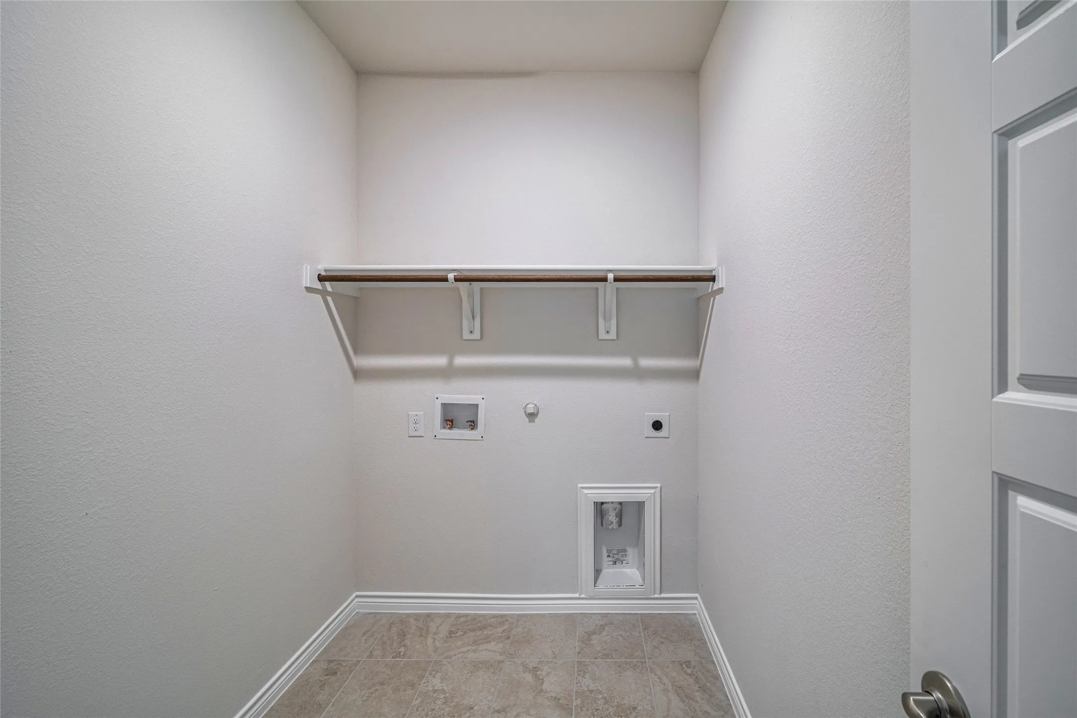 Single Family Residence For Rent in Rockwall County , 2059 Ketchum Lane, Royse City, Texas 75189, 5 Bedroom, 3 Bathroom, 2 Garage spaces, 2,060 Sqft, built in 2026, mls#21390692, Real Estate Agent in Royse City, Homes For Rent in Rockwall county, Homes For Rent in Royse City, Realtor in Royse City Texas, Real Estate Brokerage Independent Realty Texas, Luminita Cordes Realtor