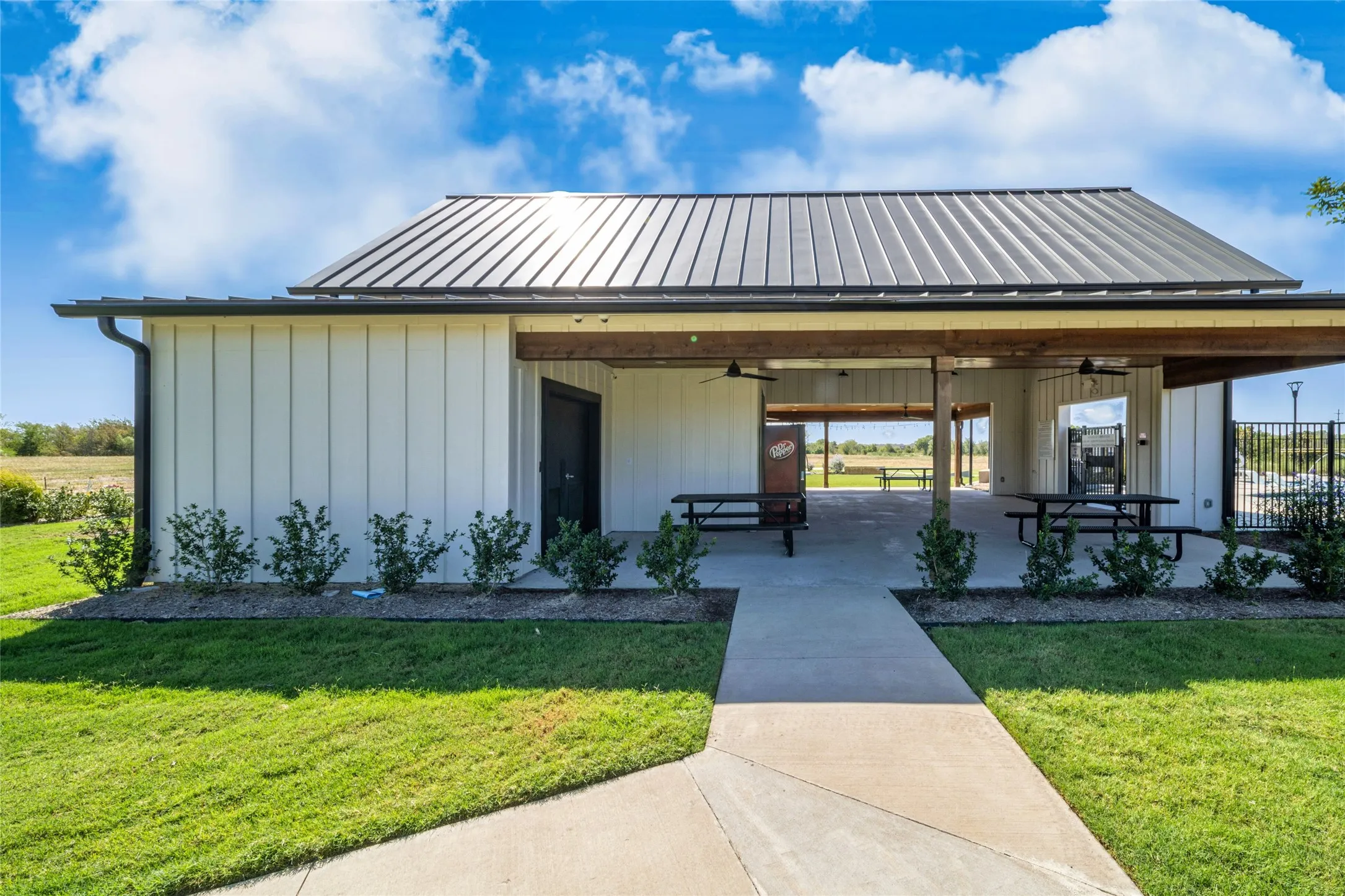 Single Family Residence For Rent in Rockwall County , 2059 Ketchum Lane, Royse City, Texas 75189, 5 Bedroom, 3 Bathroom, 2 Garage spaces, 2,060 Sqft, built in 2026, mls#21390692, Real Estate Agent in Royse City, Homes For Rent in Rockwall county, Homes For Rent in Royse City, Realtor in Royse City Texas, Real Estate Brokerage Independent Realty Texas, Luminita Cordes Realtor