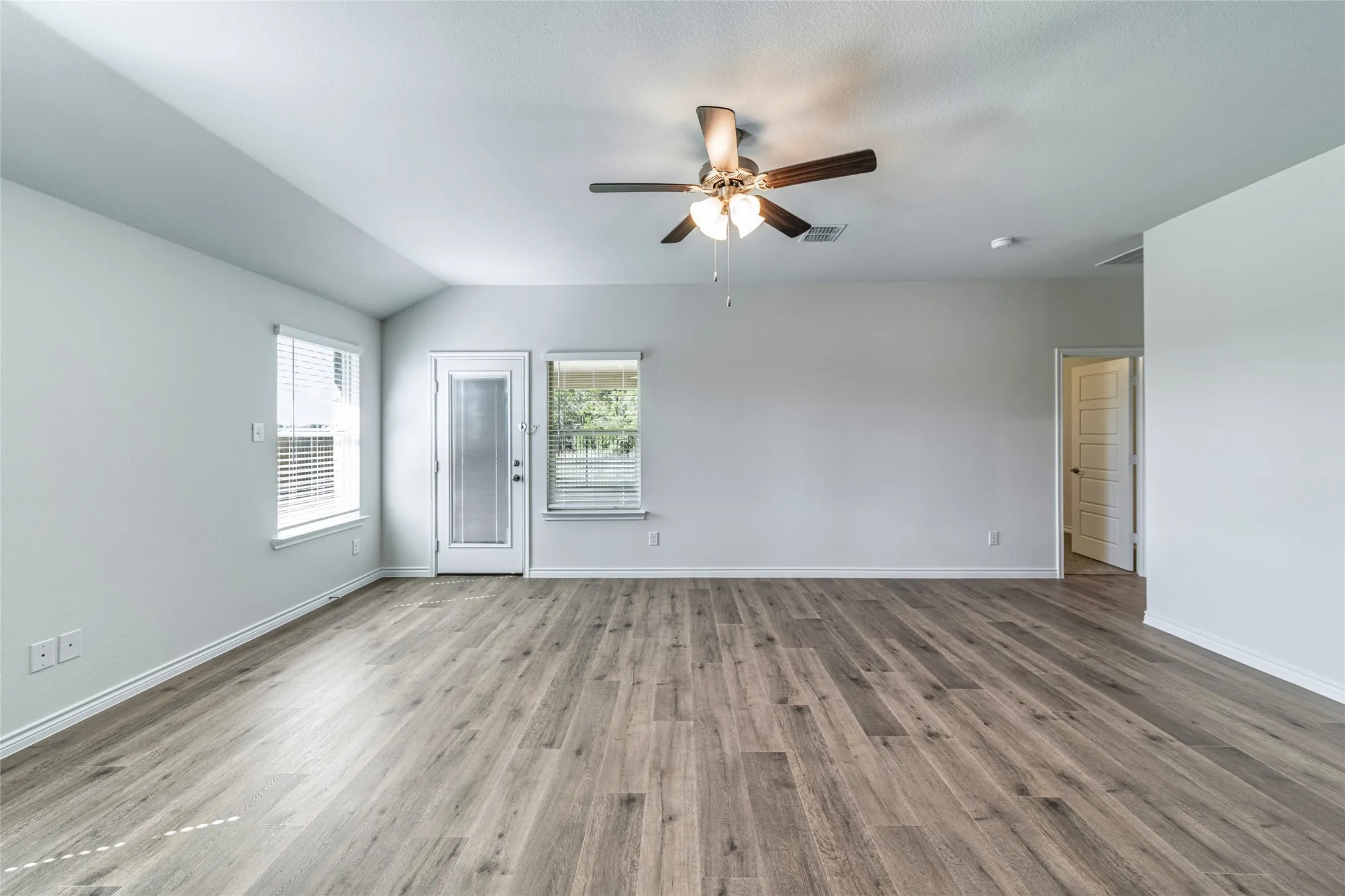 Single Family Residence For Rent in Rockwall County , 2059 Ketchum Lane, Royse City, Texas 75189, 5 Bedroom, 3 Bathroom, 2 Garage spaces, 2,060 Sqft, built in 2026, mls#21390692, Real Estate Agent in Royse City, Homes For Rent in Rockwall county, Homes For Rent in Royse City, Realtor in Royse City Texas, Real Estate Brokerage Independent Realty Texas, Luminita Cordes Realtor