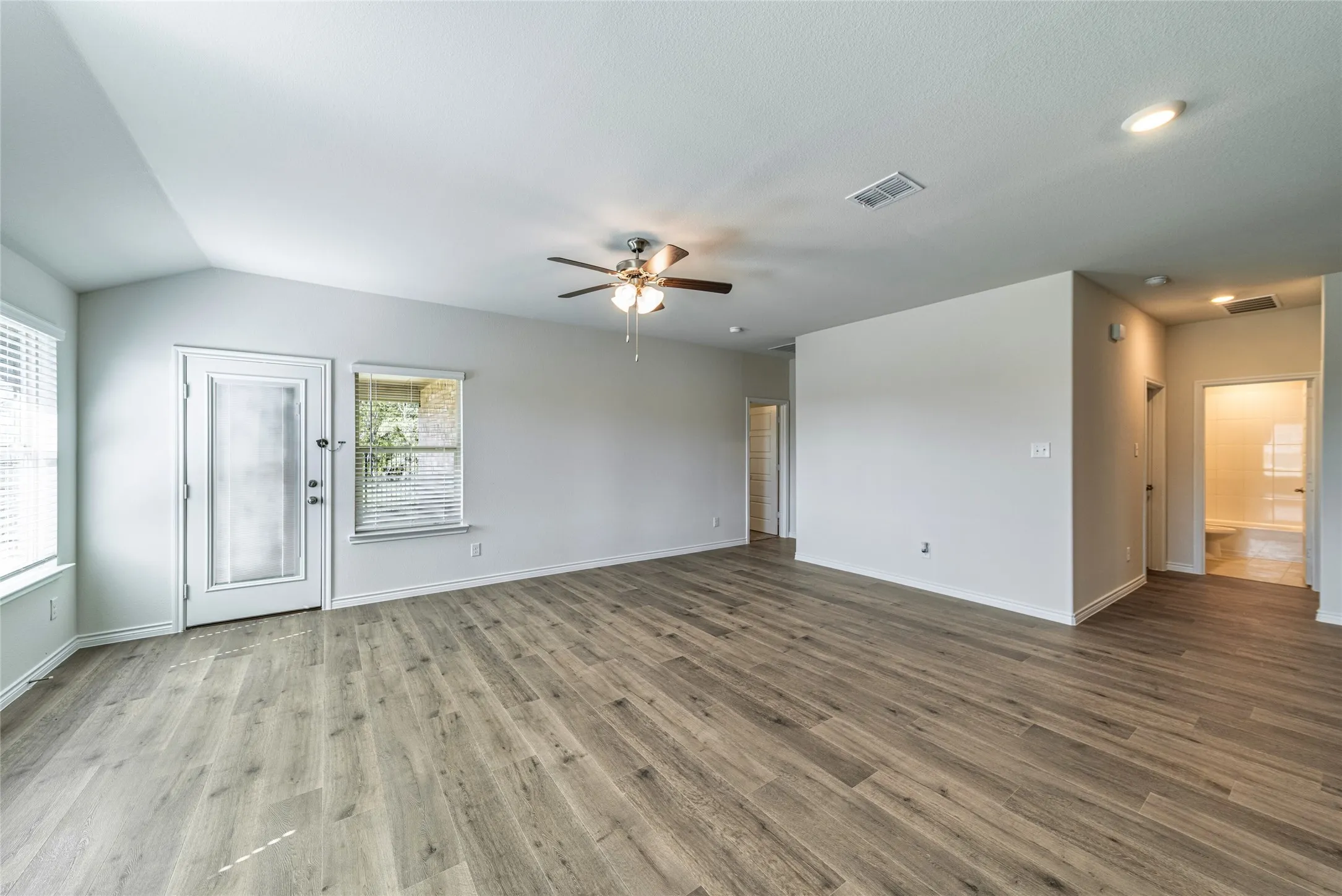 Single Family Residence For Rent in Rockwall County , 2059 Ketchum Lane, Royse City, Texas 75189, 5 Bedroom, 3 Bathroom, 2 Garage spaces, 2,060 Sqft, built in 2026, mls#21390692, Real Estate Agent in Royse City, Homes For Rent in Rockwall county, Homes For Rent in Royse City, Realtor in Royse City Texas, Real Estate Brokerage Independent Realty Texas, Luminita Cordes Realtor