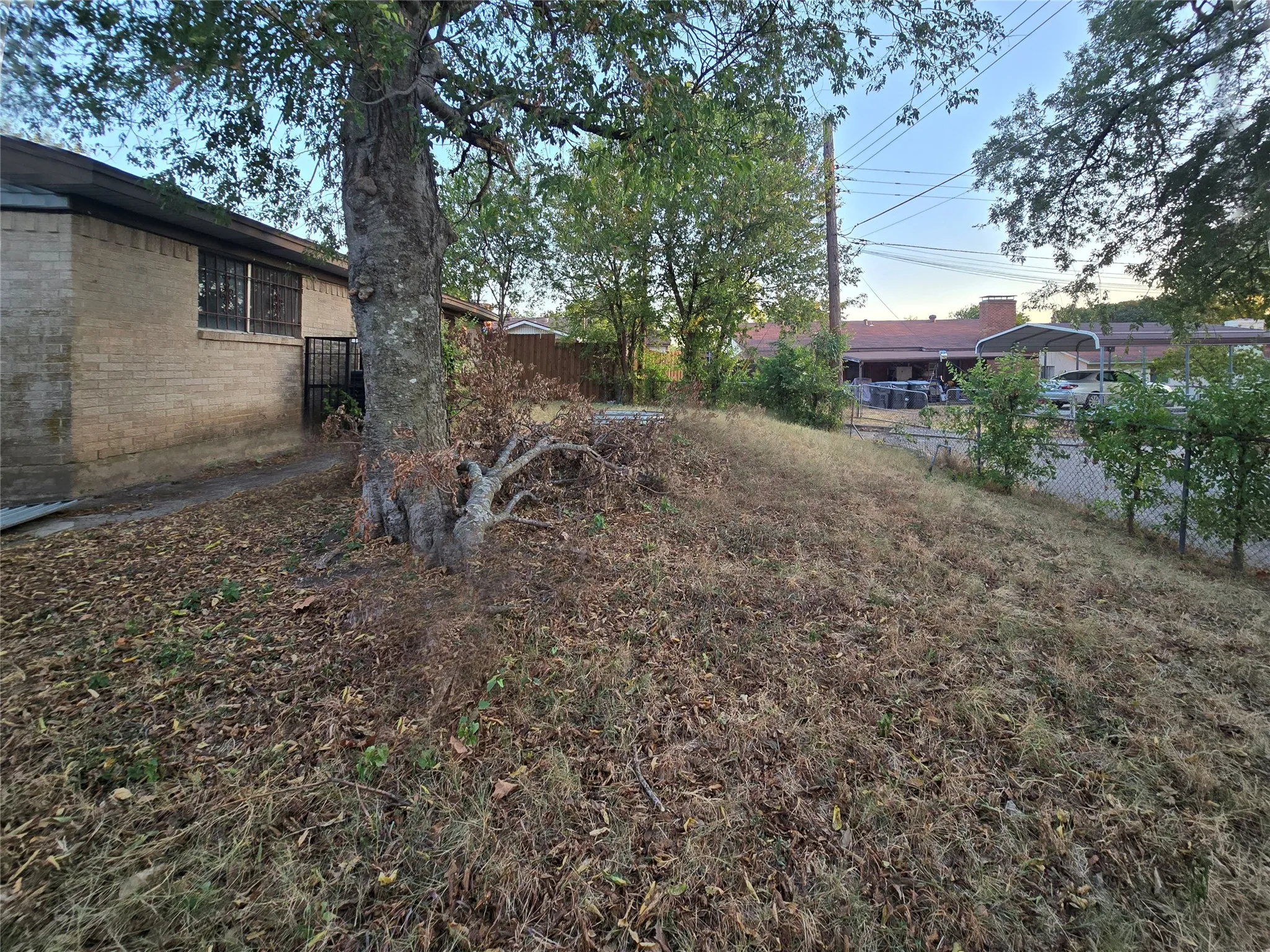 Single Family Residence For Sale in Dallas County , 7309 Broken Tree Trail, Dallas, Texas 75232, 4 Bedroom, 3 Bathroom, Garage spaces, 1,772 Sqft, built in 1962, mls#21391015, Real Estate Agent in Dallas, Homes For Sale in Dallas county, Homes For Sale in Dallas, Realtor in Dallas Texas, Real Estate Brokerage Independent Realty Texas, Luminita Cordes Realtor