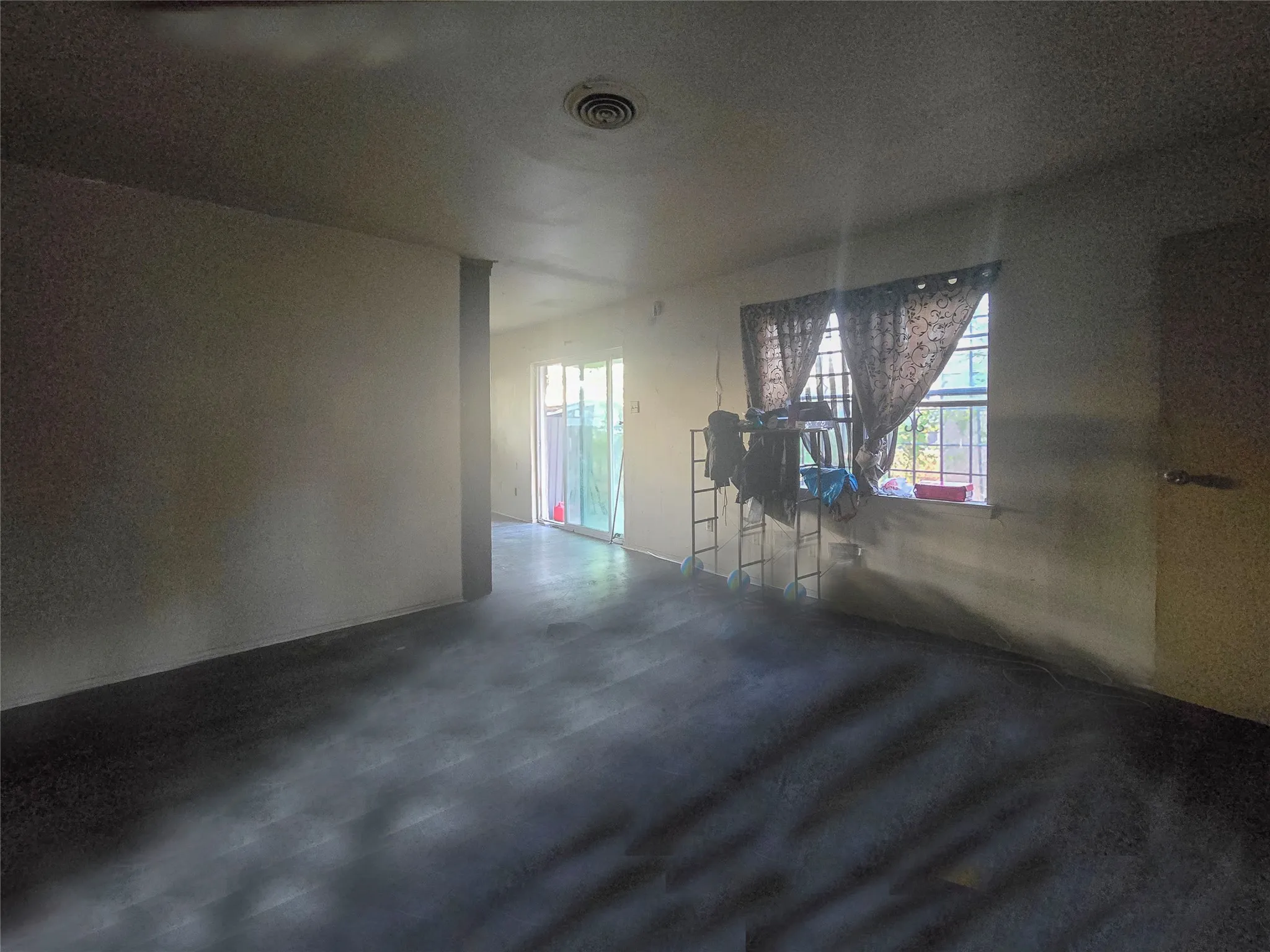Single Family Residence For Sale in Dallas County , 7309 Broken Tree Trail, Dallas, Texas 75232, 4 Bedroom, 3 Bathroom, Garage spaces, 1,772 Sqft, built in 1962, mls#21391015, Real Estate Agent in Dallas, Homes For Sale in Dallas county, Homes For Sale in Dallas, Realtor in Dallas Texas, Real Estate Brokerage Independent Realty Texas, Luminita Cordes Realtor
